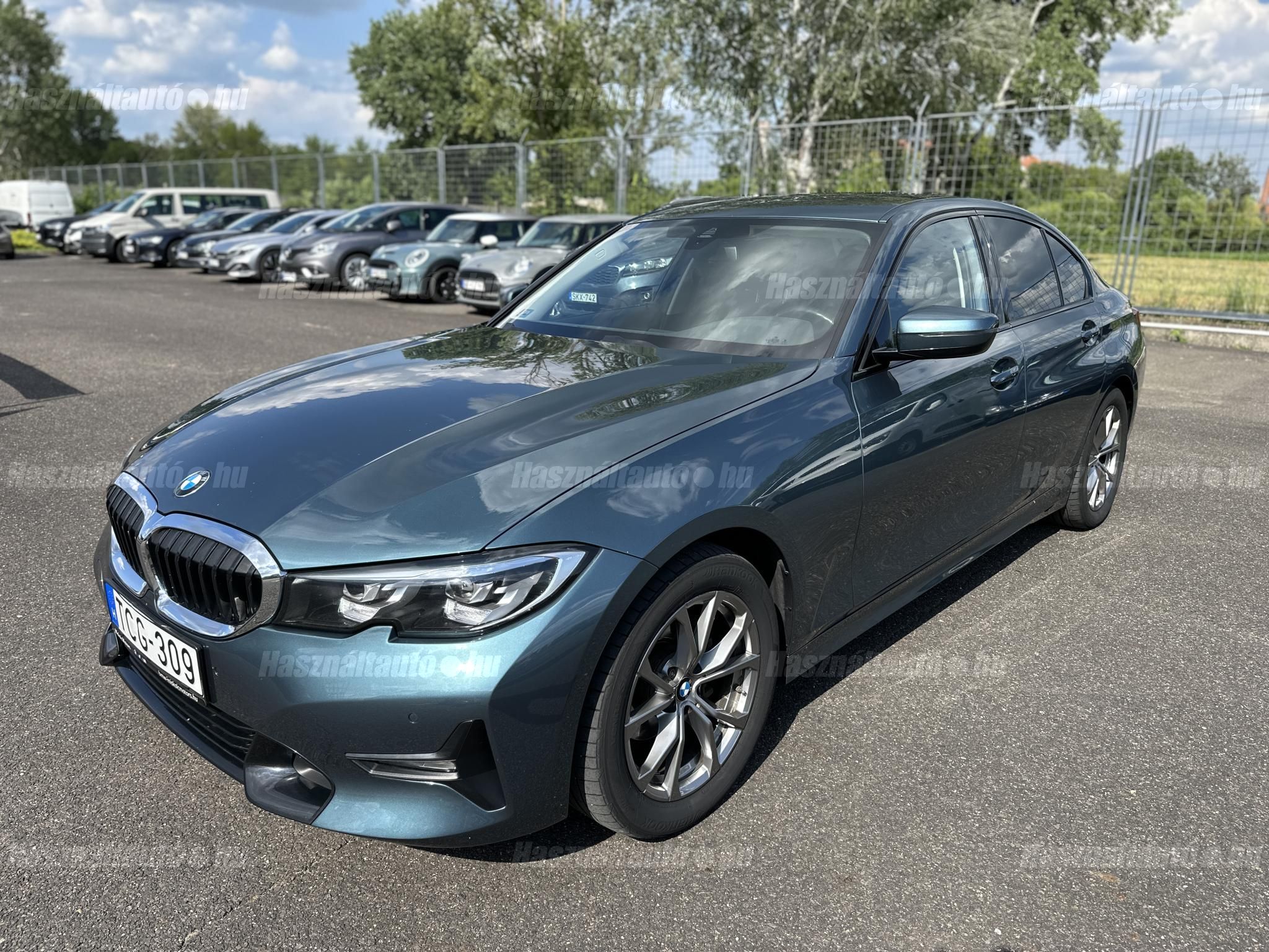 BMW 318 2022/2 - 1