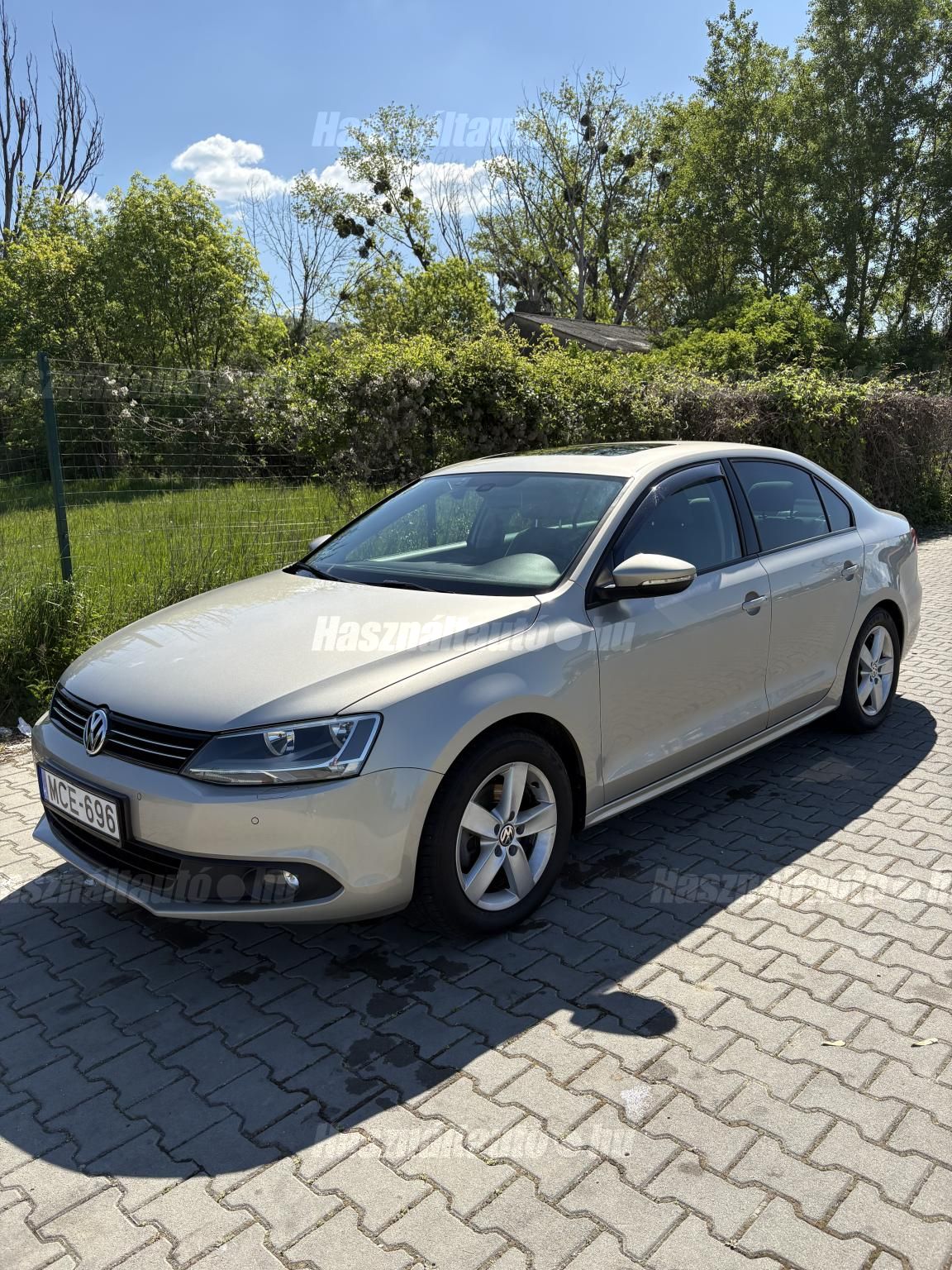 VOLKSWAGEN JETTA VI 2012/7 - 1