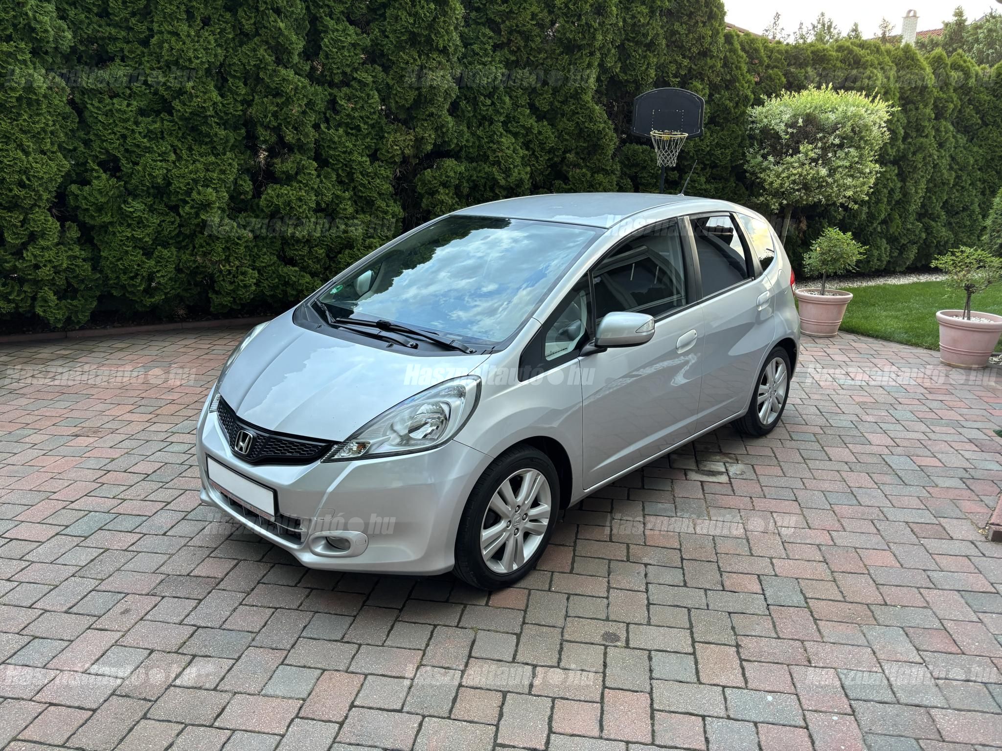HONDA JAZZ 2013/8 - 1