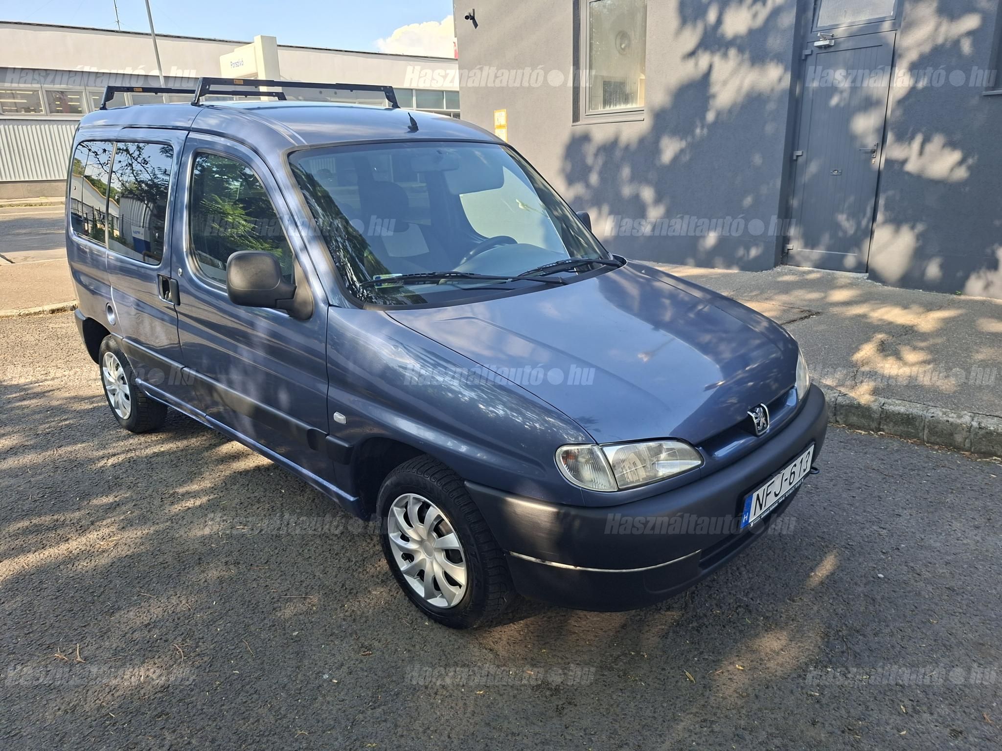 PEUGEOT PARTNER 2000/4 - 1
