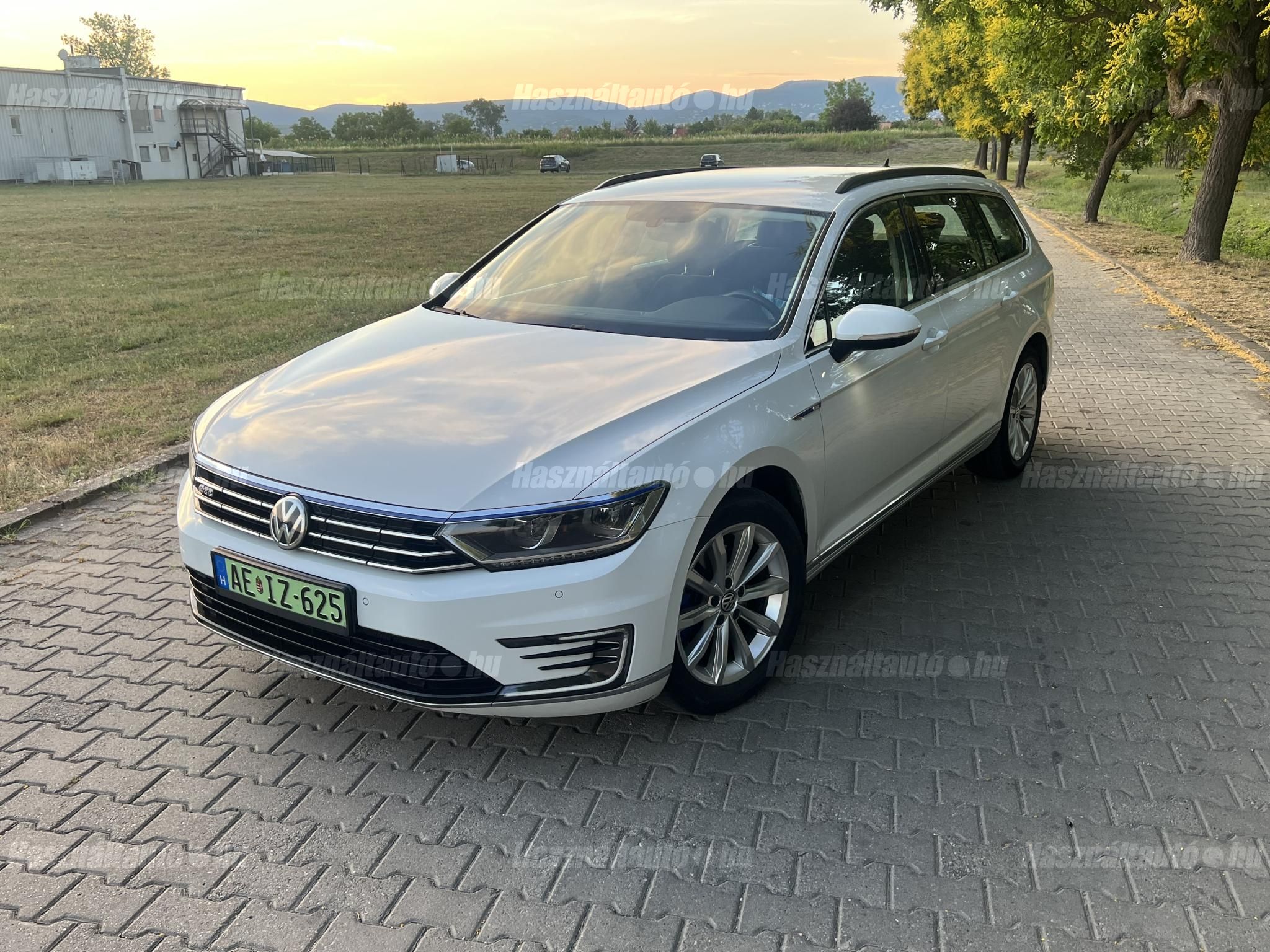 VOLKSWAGEN PASSAT VIII 2017/4 - 1