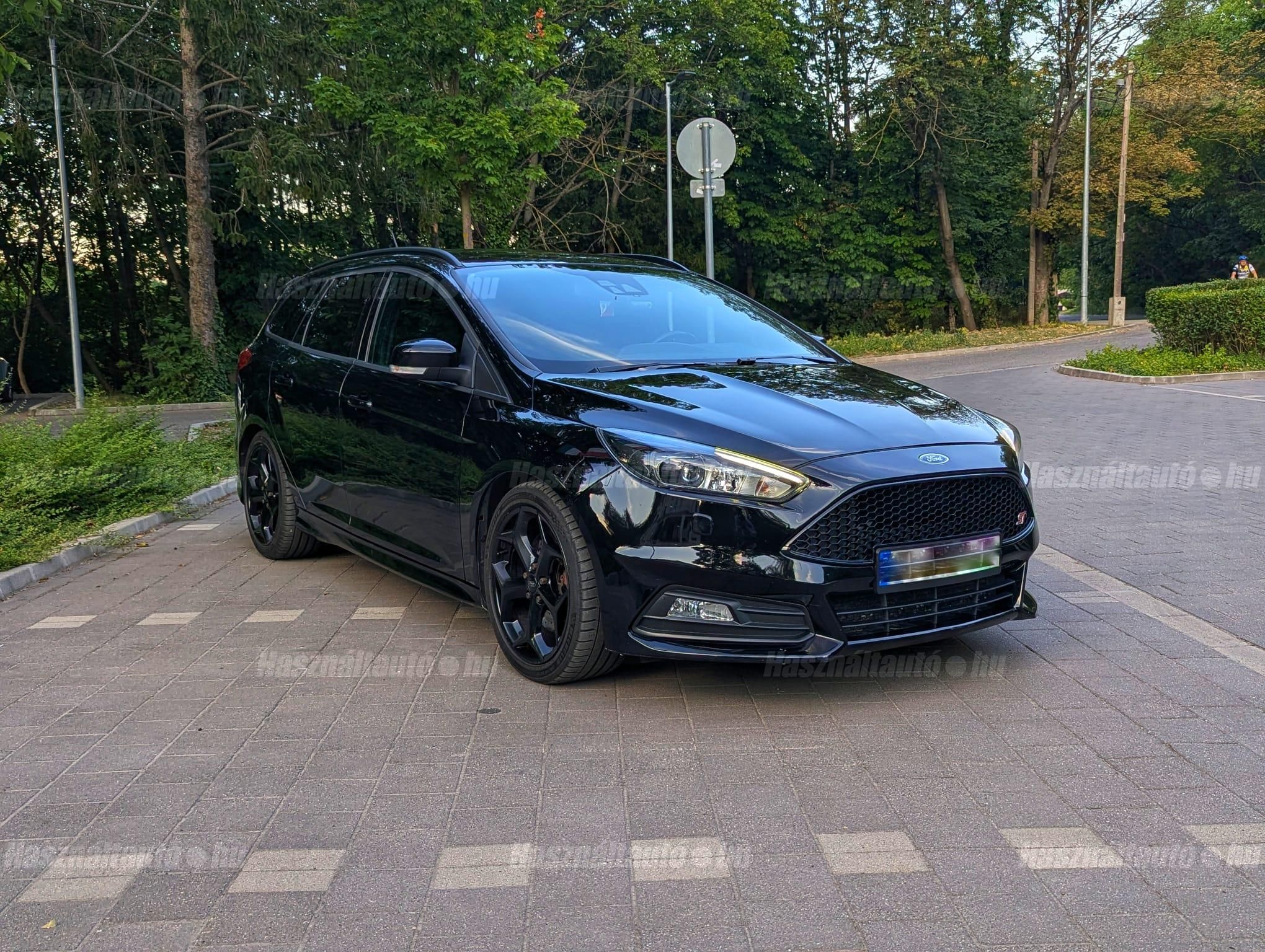 FORD FOCUS 2017/11 - 1