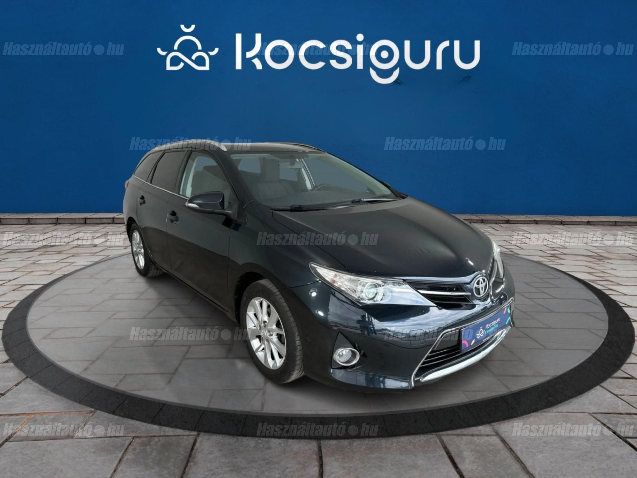 TOYOTA AURIS 2014/2 - 1