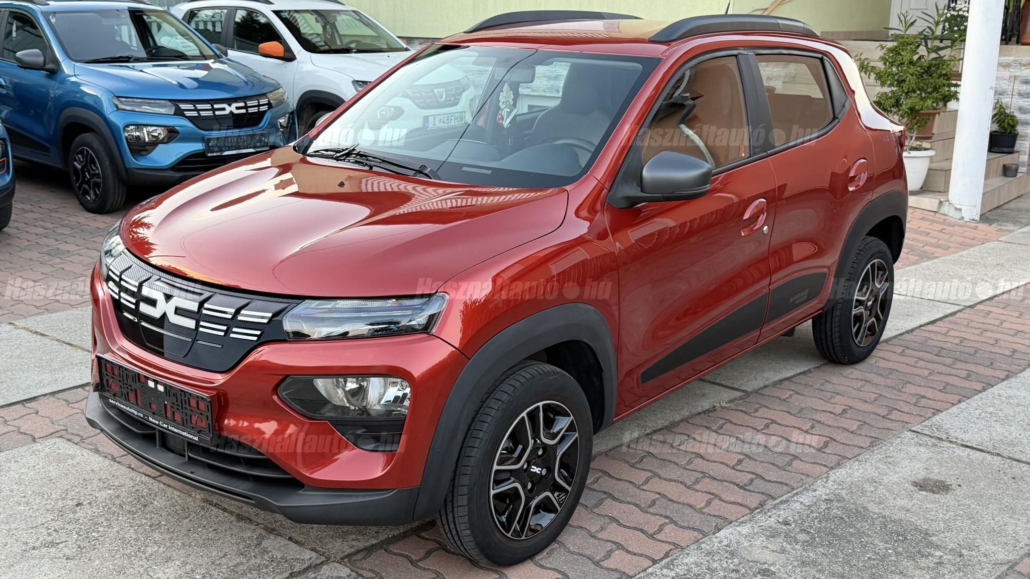 DACIA SPRING 2023/11 - 1