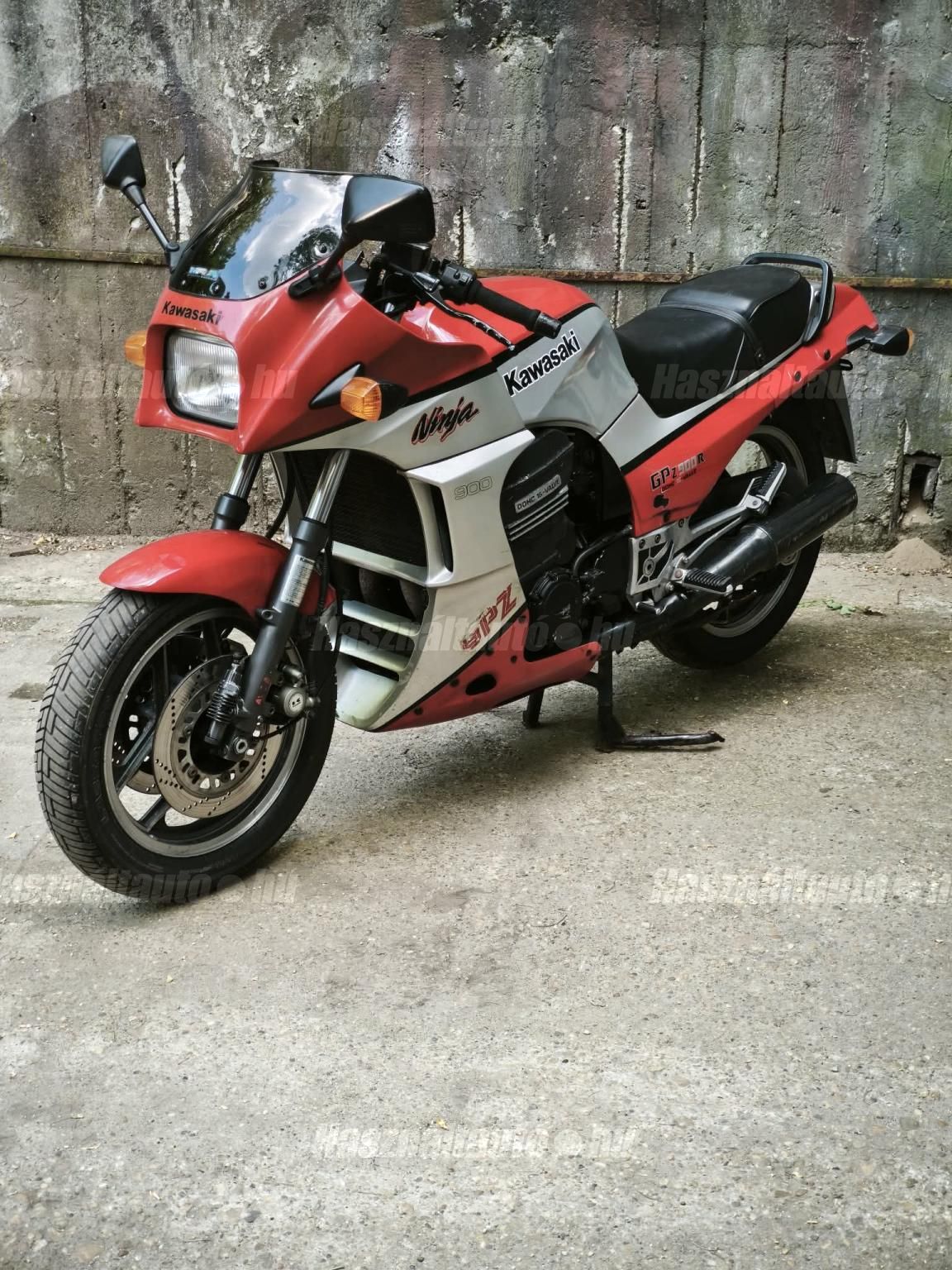 KAWASAKI GPZ 900 R 1985/4 - 1