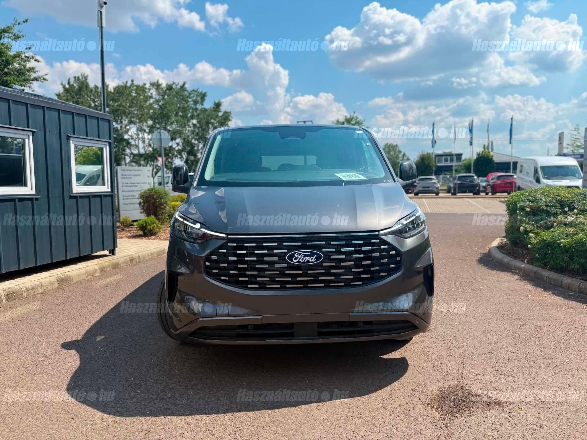 FORD TOURNEO 2026 - 1