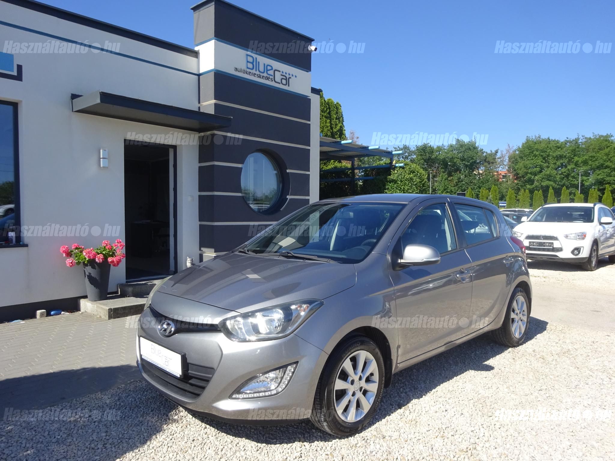 HYUNDAI I20 2013/10 - 1