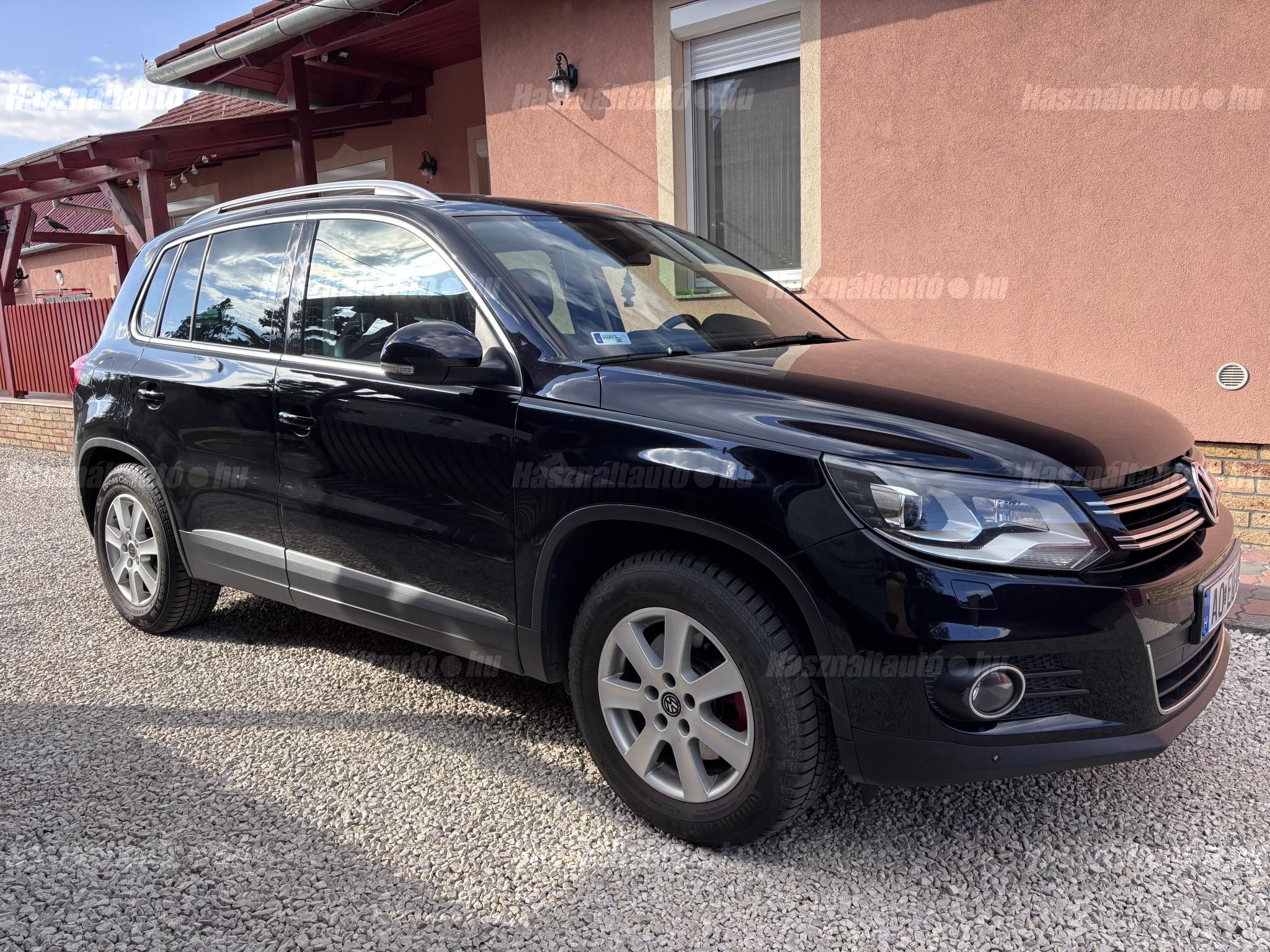 VOLKSWAGEN TIGUAN 2011 - 1