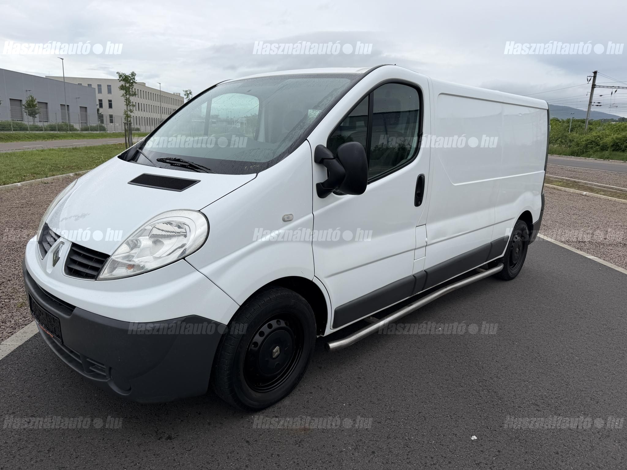 RENAULT TRAFIC 2012/10 - 1