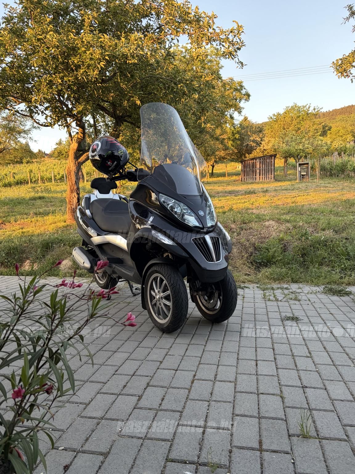 PIAGGIO MP3 2011/5 - 1