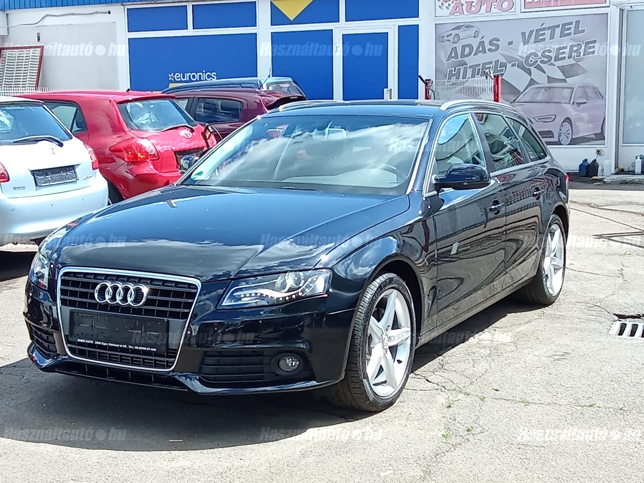 AUDI A4 2011/6 - 1