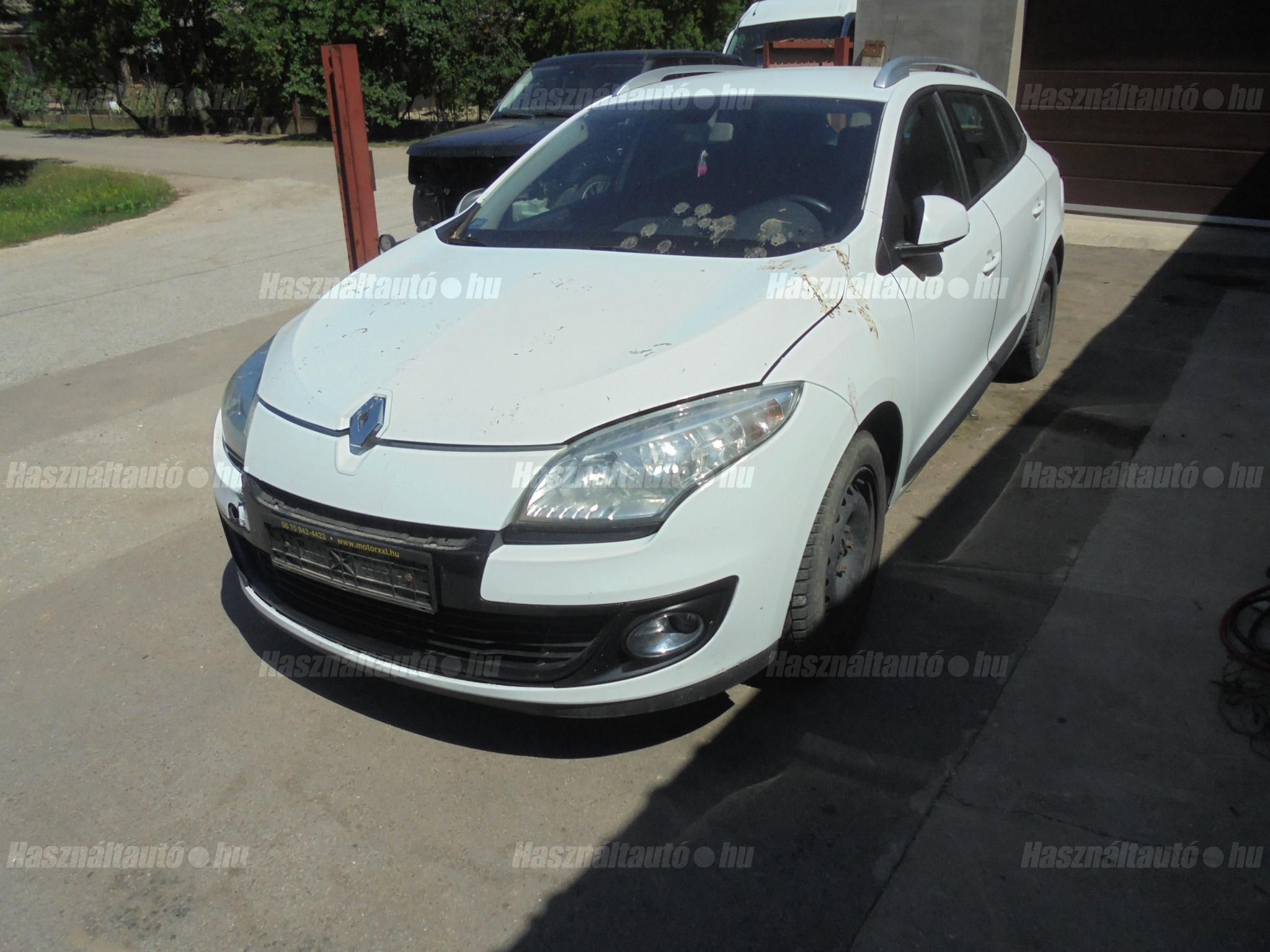 RENAULT MEGANE 2012 - 1