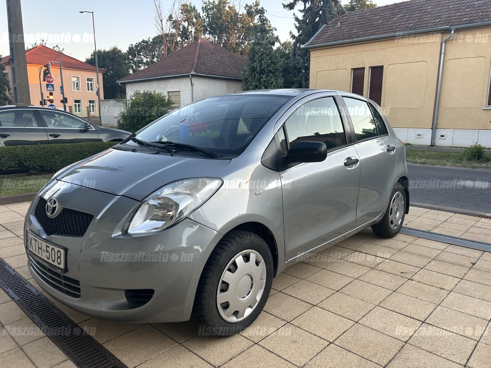 TOYOTA YARIS 2007/6 - 1