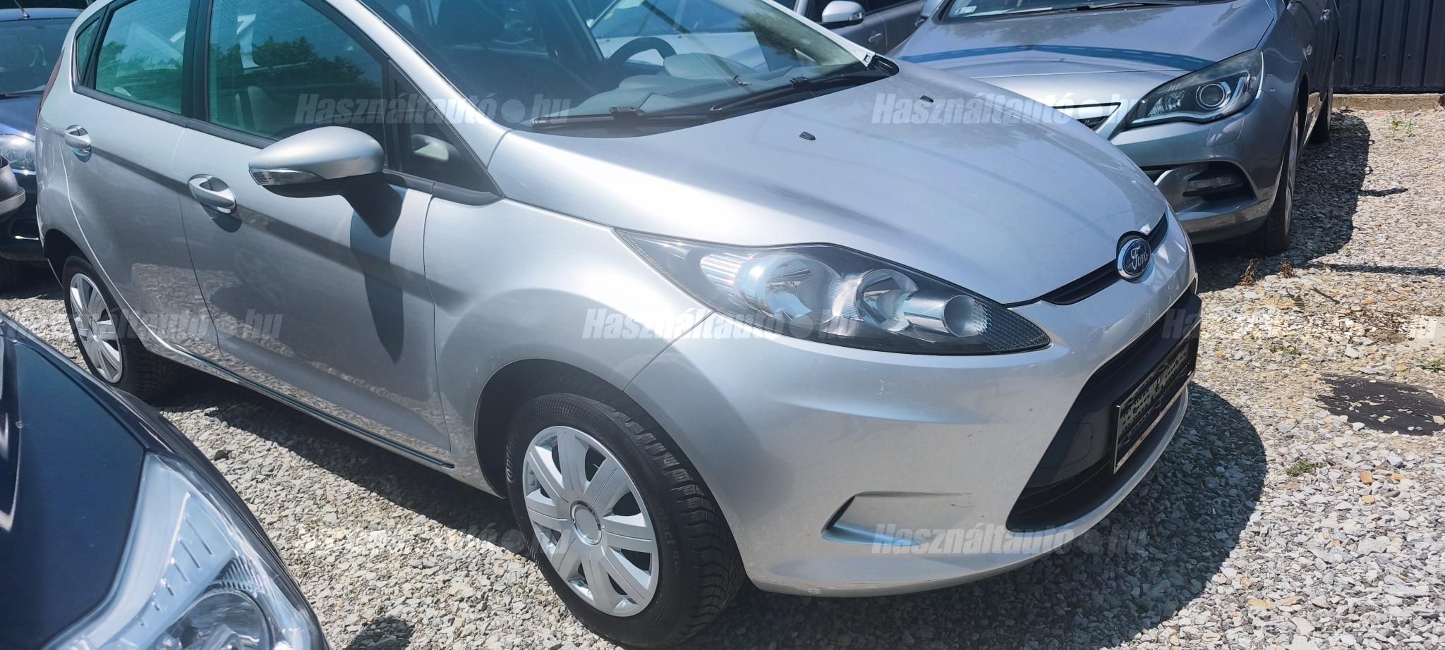 FORD FIESTA 2010 - 1