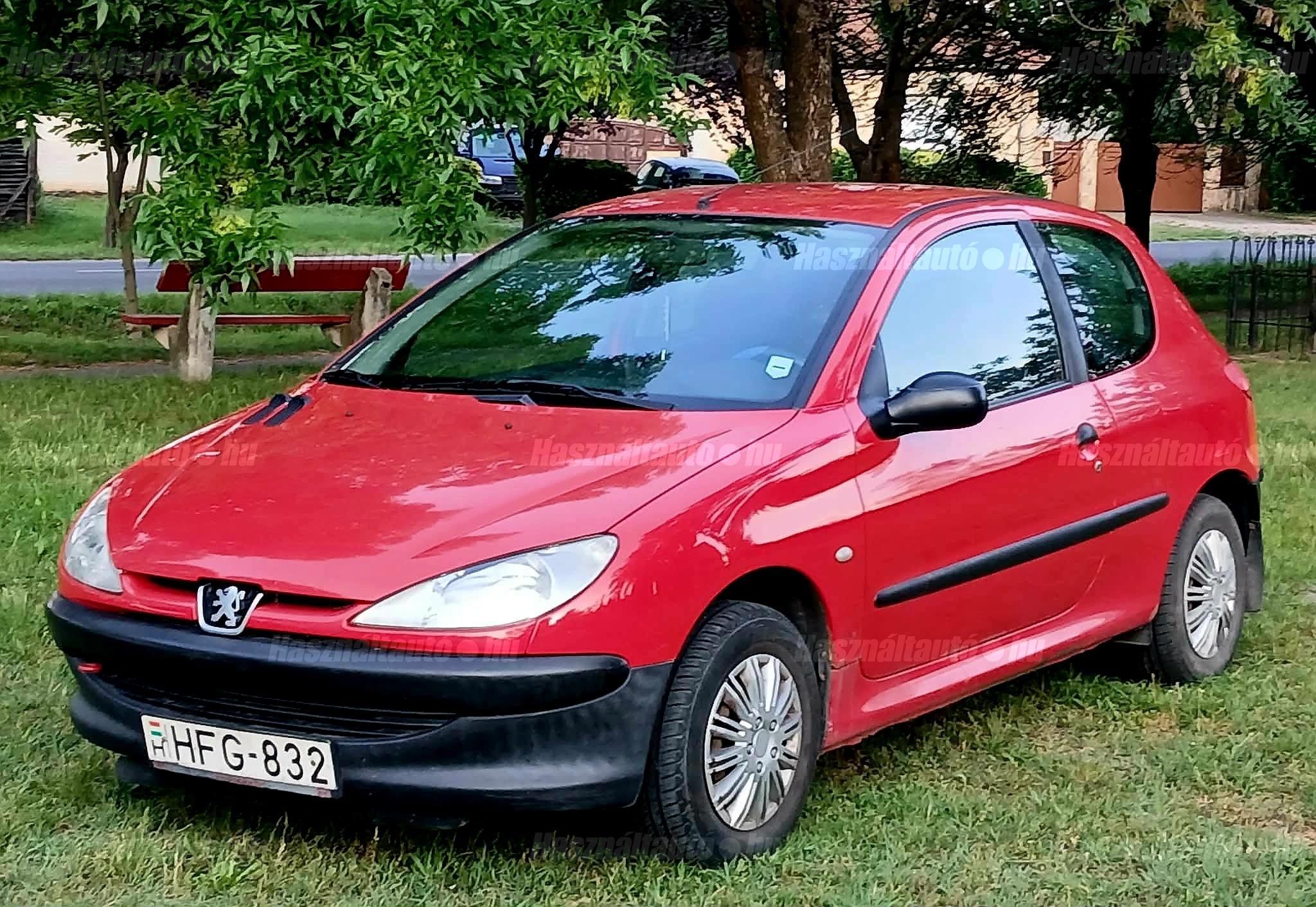 PEUGEOT 206 2000/8 - 1