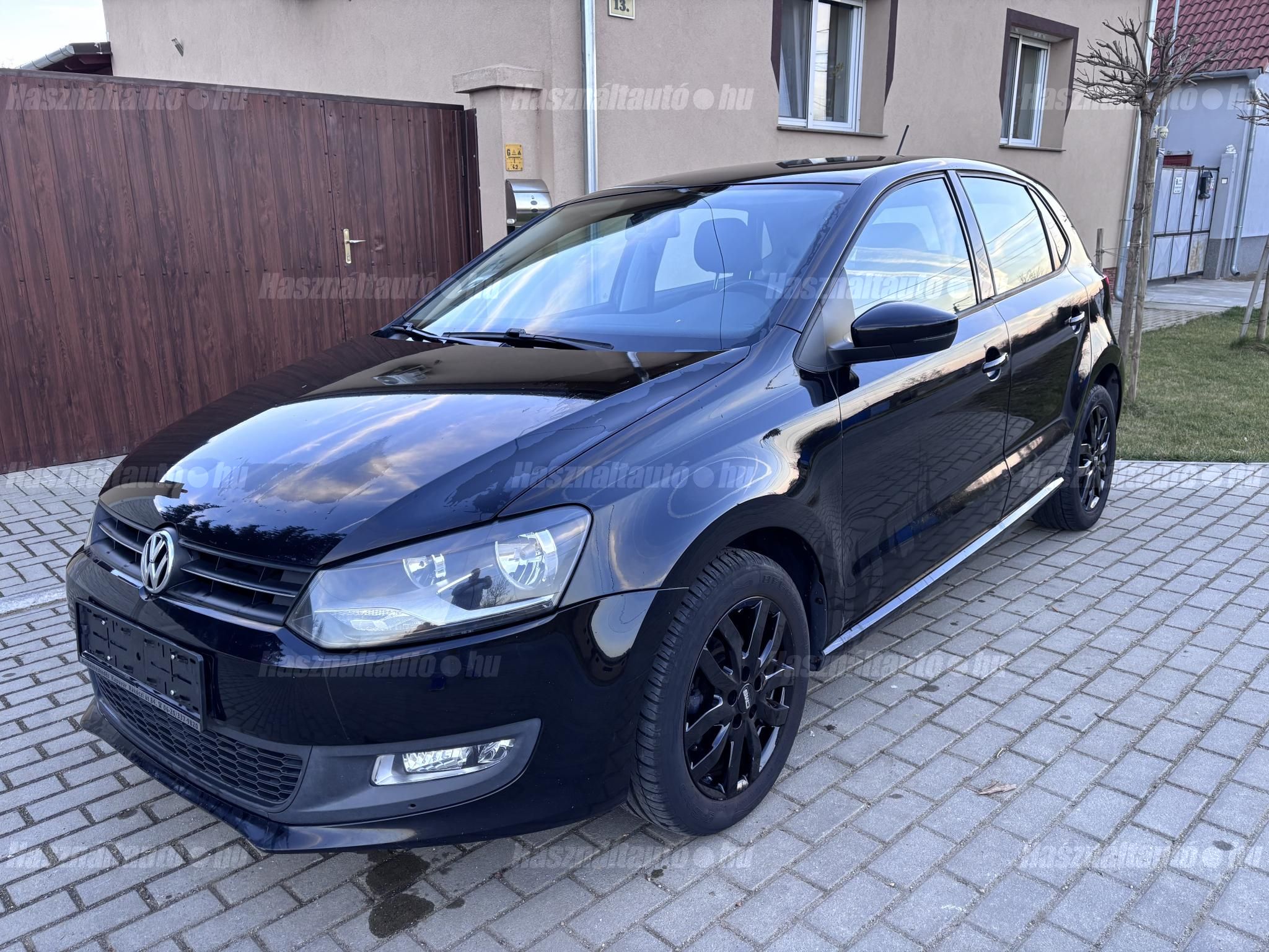 VOLKSWAGEN POLO V 2011 - 1