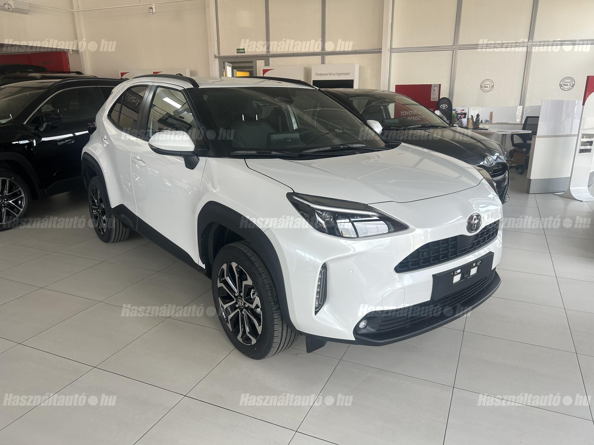 TOYOTA YARIS CROSS 2026 - 1