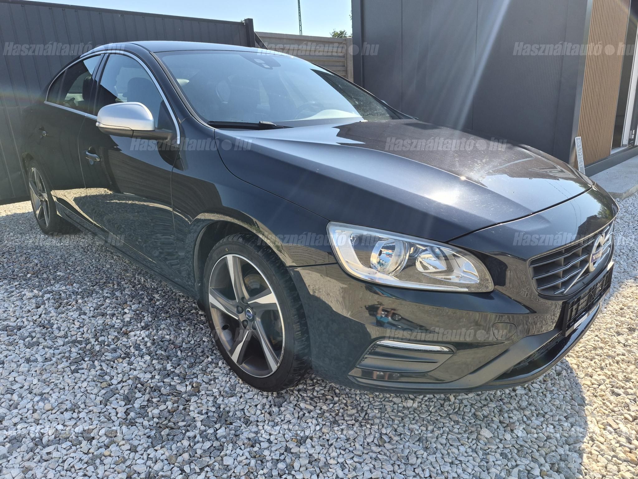 VOLVO S60 2017 - 1