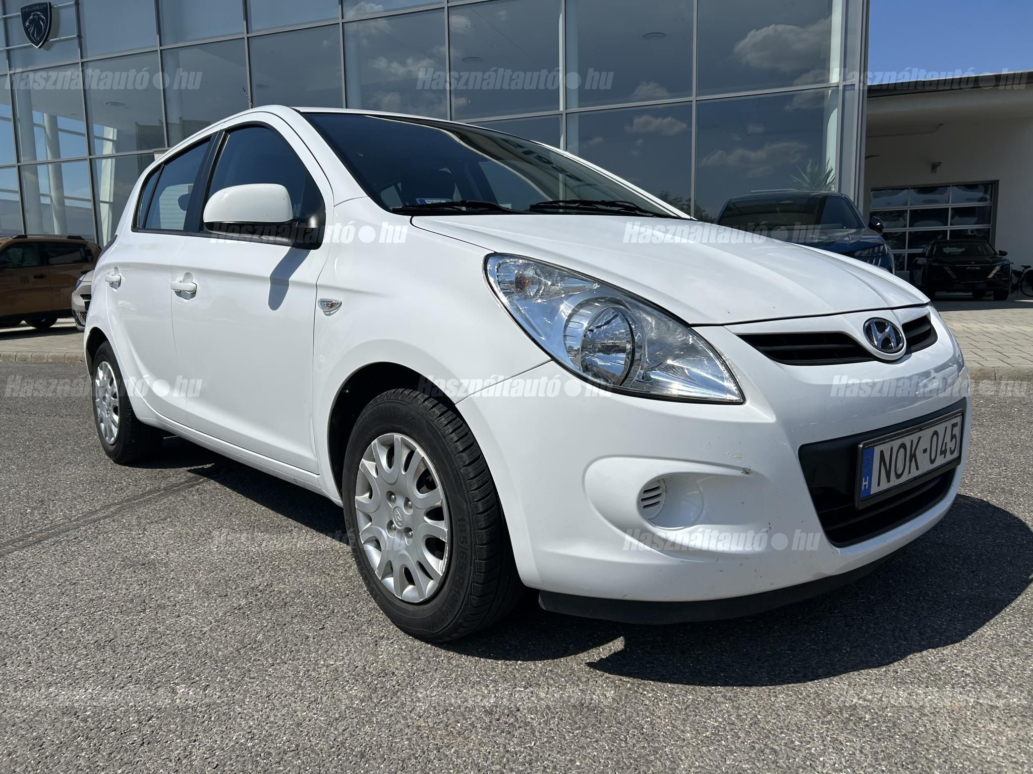 HYUNDAI I20 2011/3 - 1