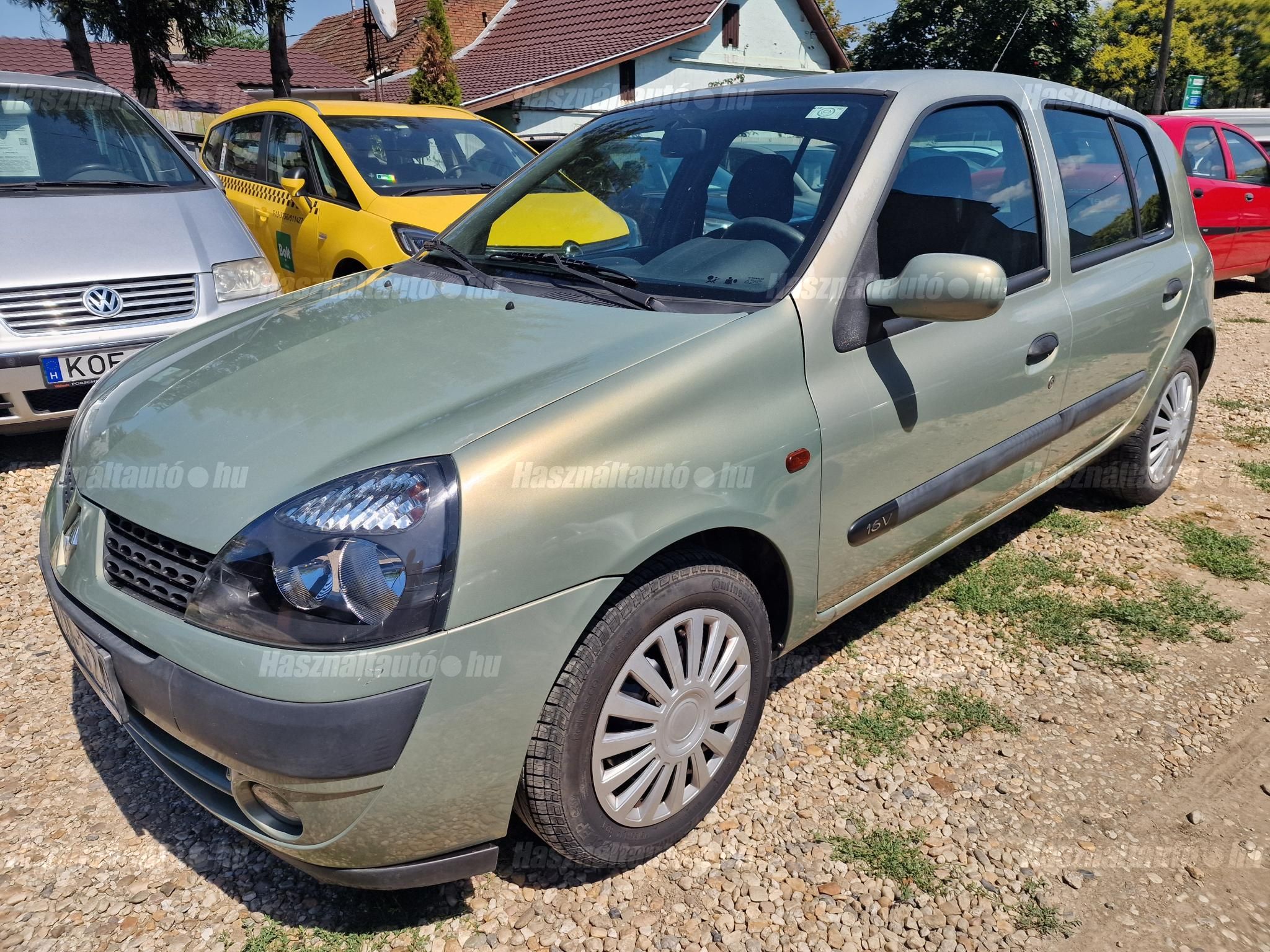 RENAULT CLIO 2002/1 - 1