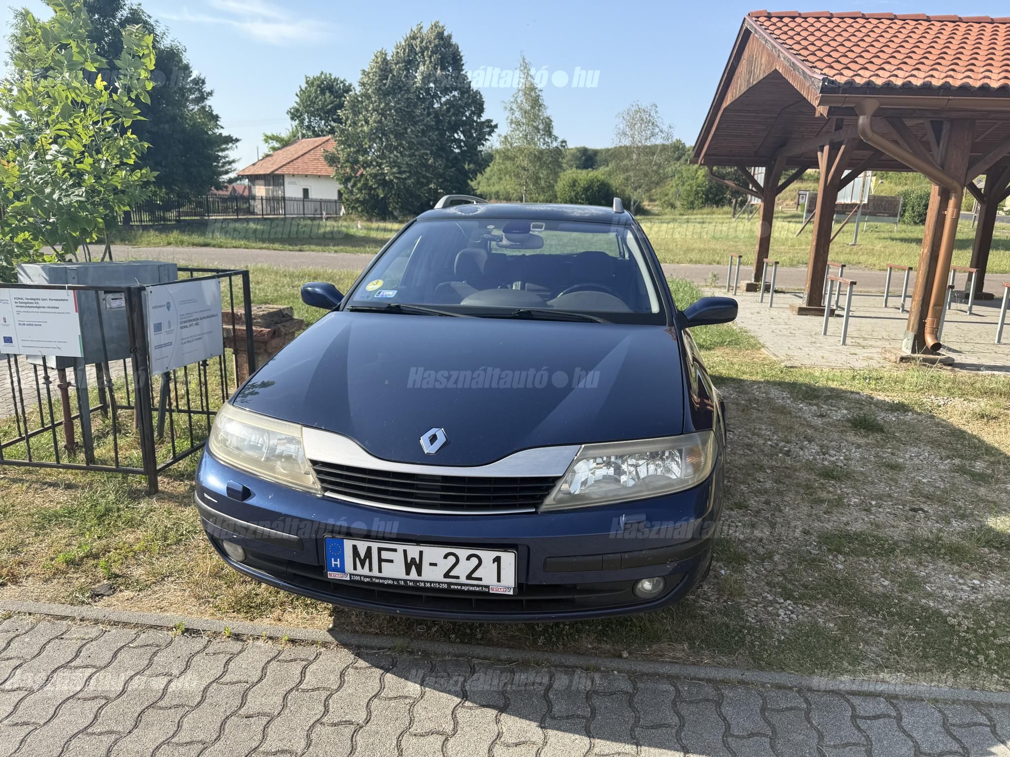 RENAULT LAGUNA 2002 - 1