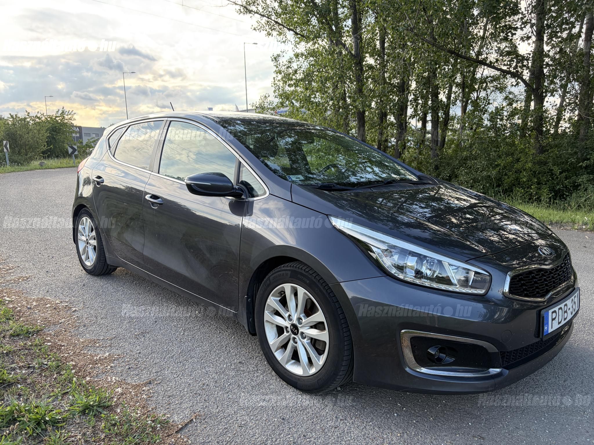 KIA CEE'D 2016/5 - 1
