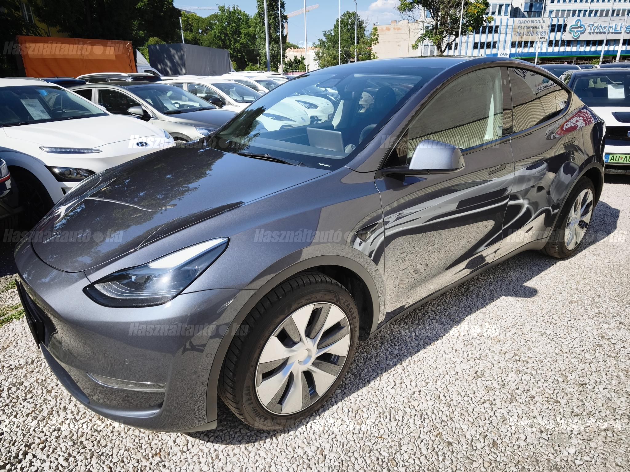 TESLA MODEL Y 2022/3 - 1