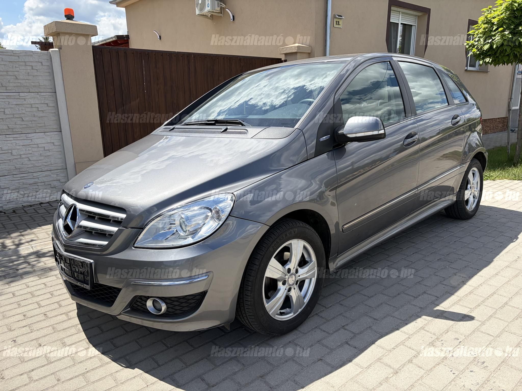MERCEDES-BENZ B 160 2010 - 1