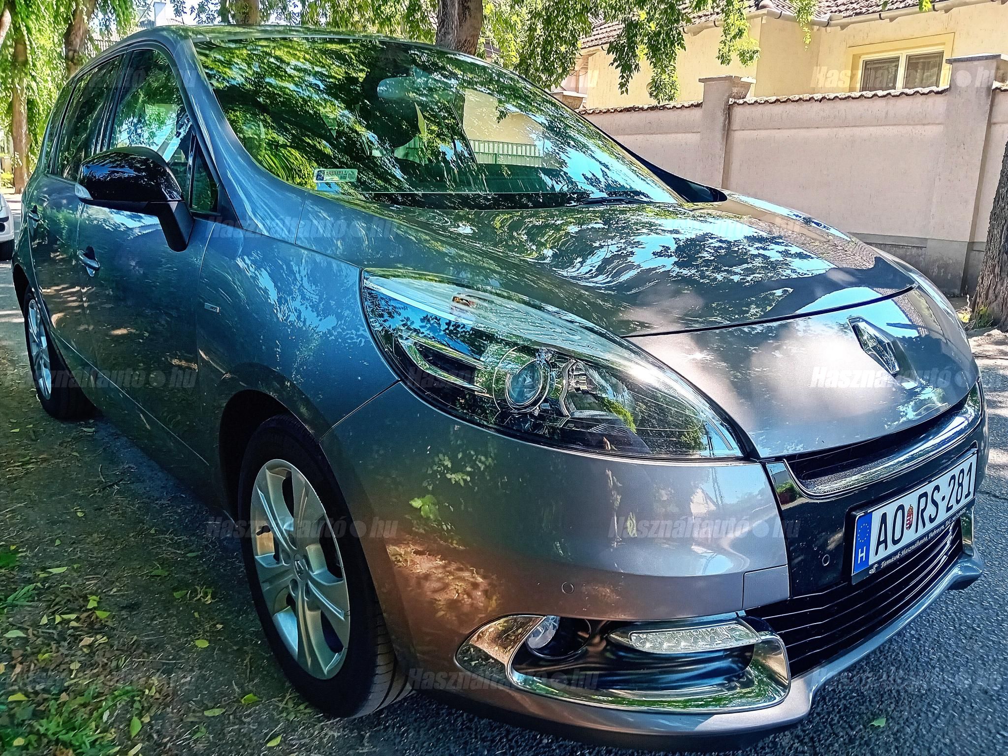 RENAULT SCENIC 2012/5 - 1