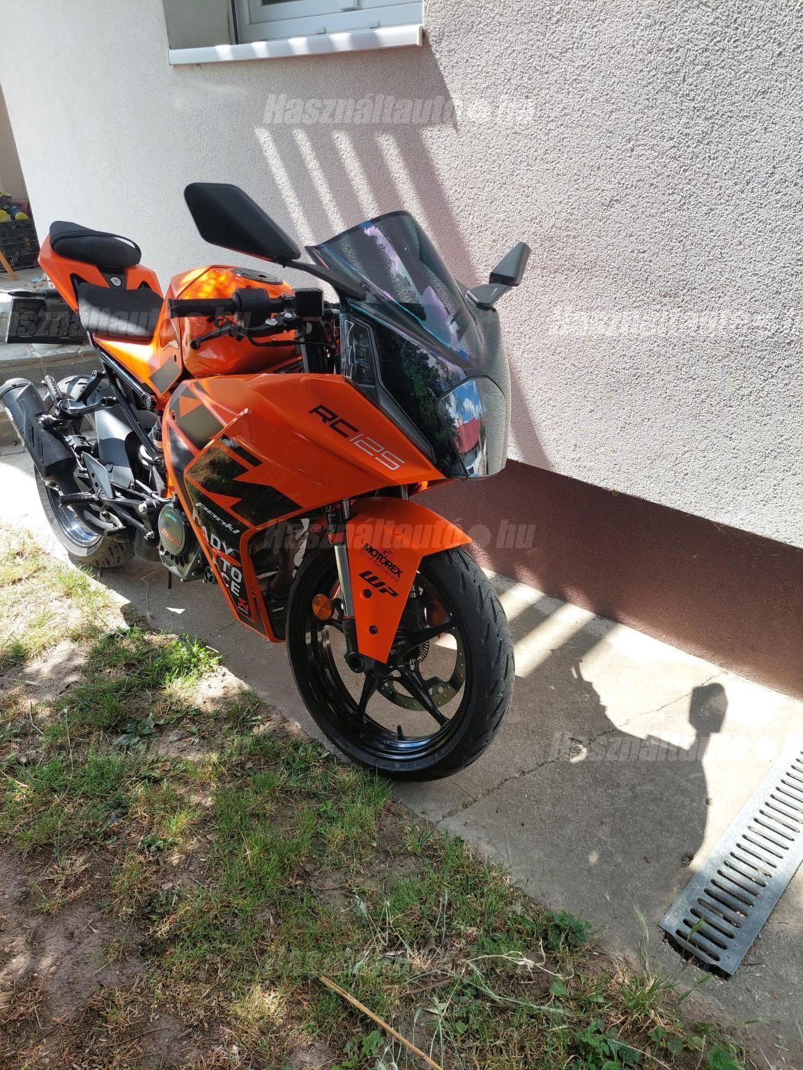 KTM RC 125 2024/12 - 1