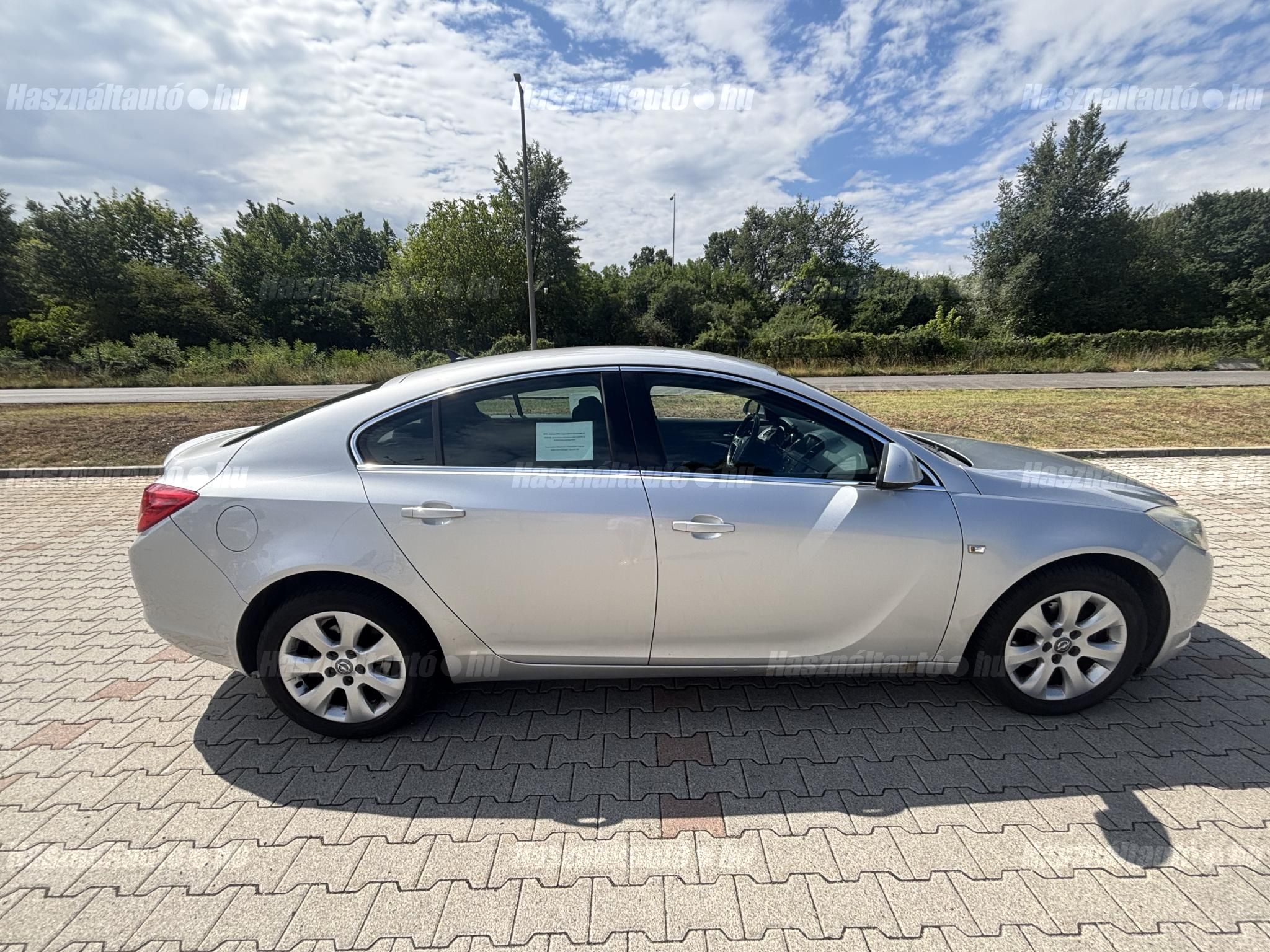 OPEL INSIGNIA 2010/1 - 1