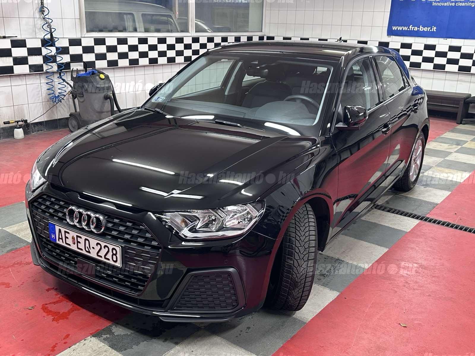 AUDI A1 2023 - 1