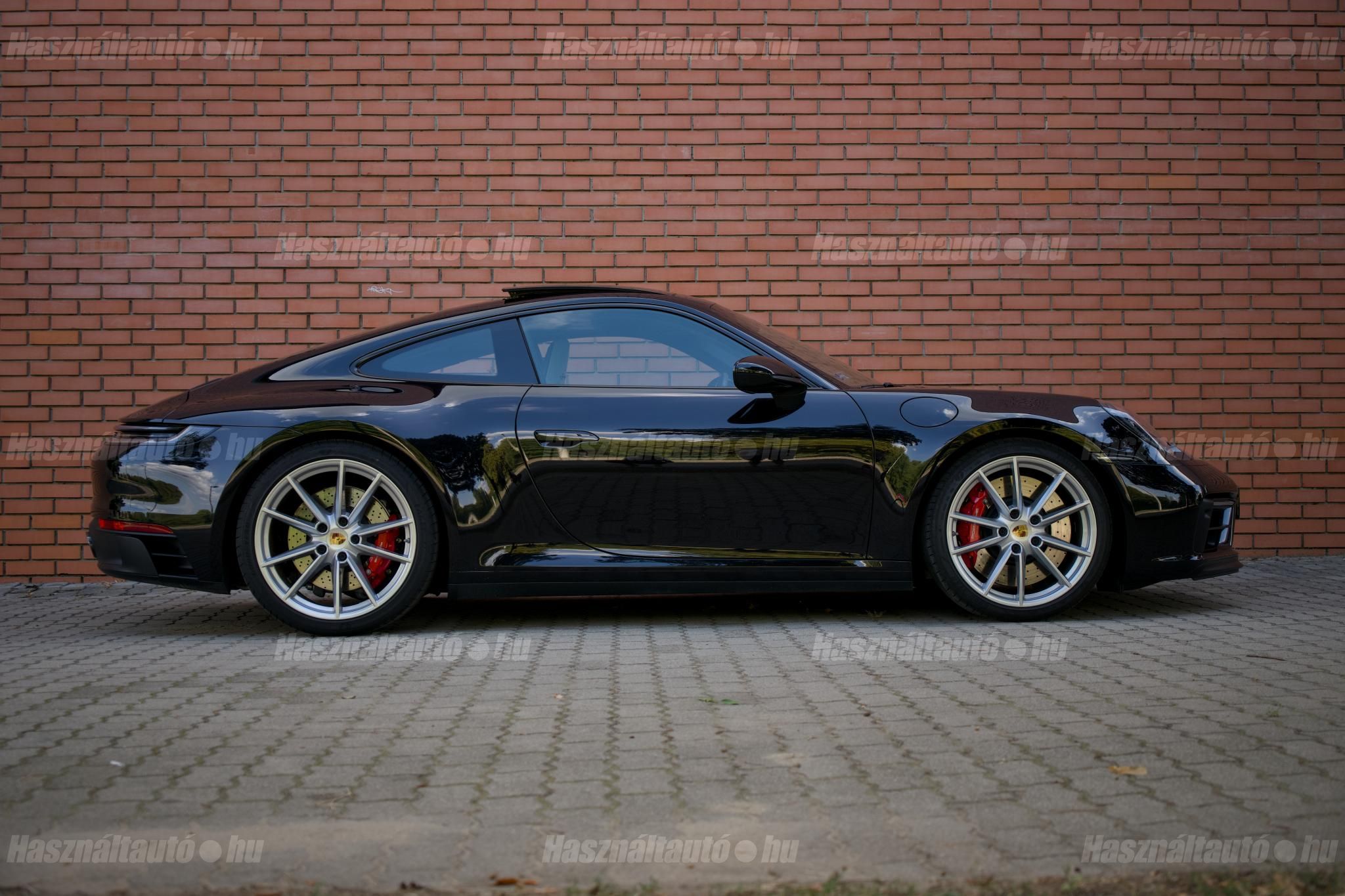 PORSCHE 911 2022/3 - 1