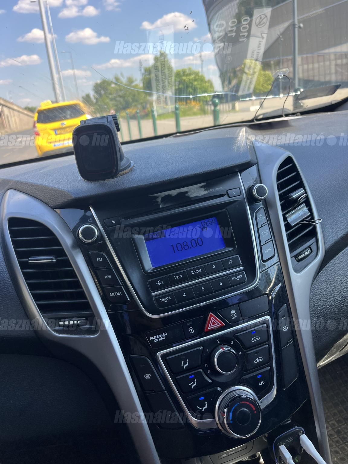HYUNDAI I30 2013/6 - 1