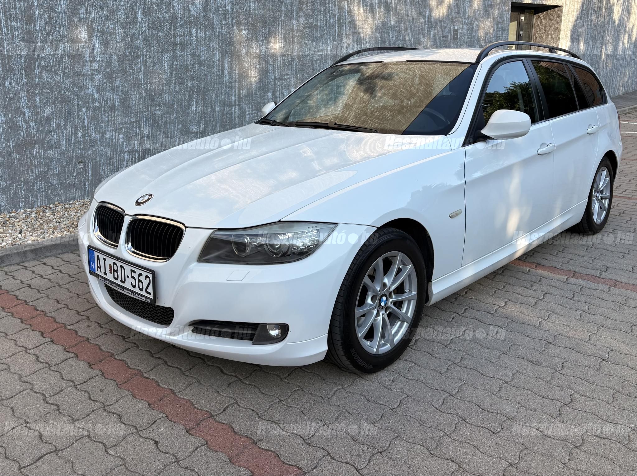 BMW 318 2009 - 1