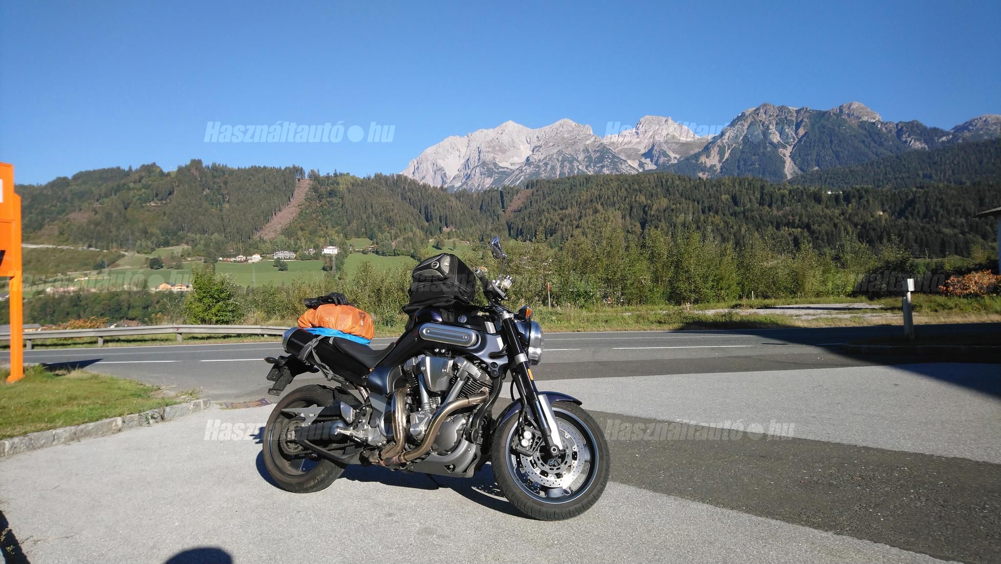 YAMAHA MT-01 2007/5 - 1