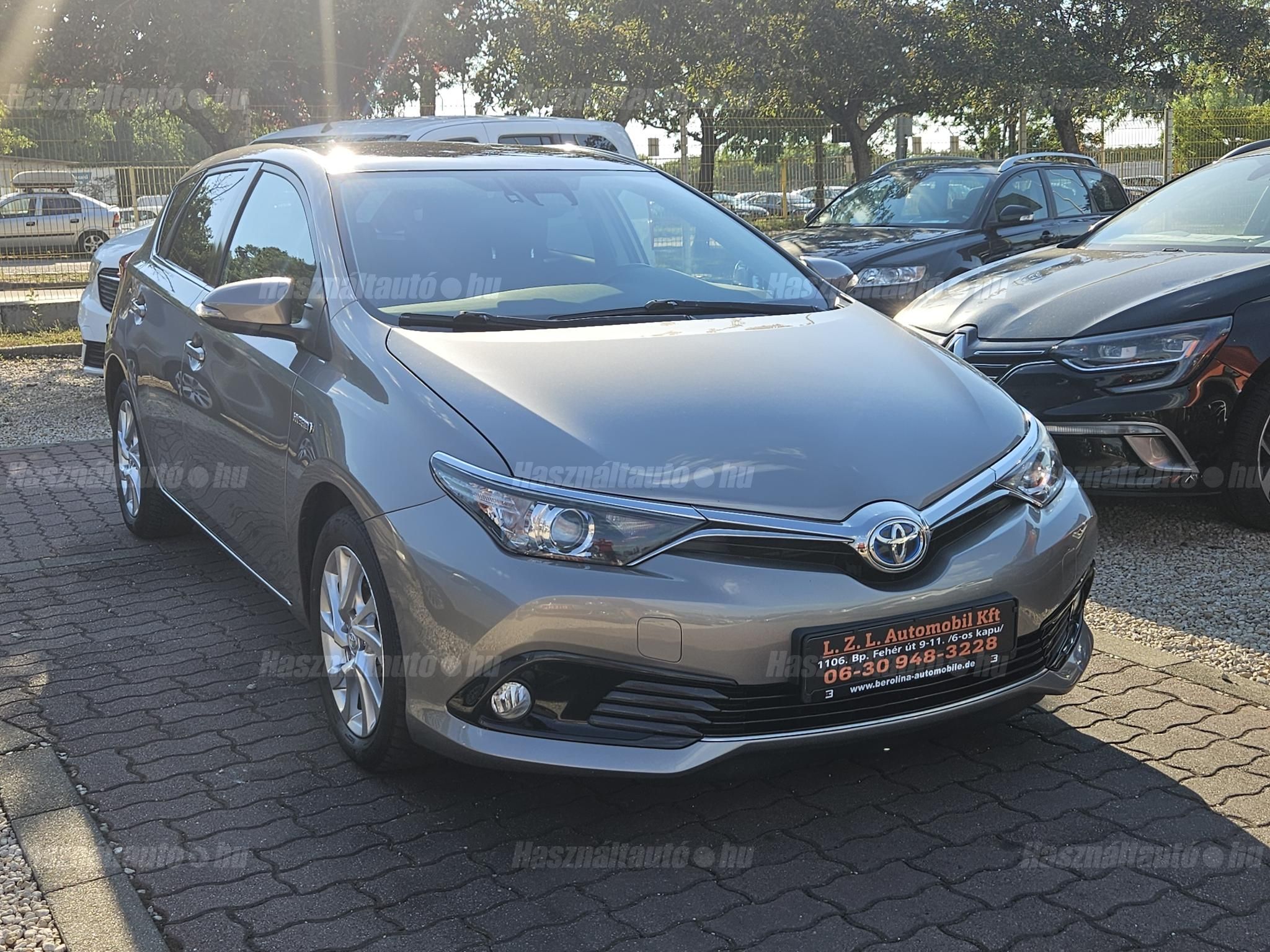 TOYOTA AURIS 2016/10 - 1