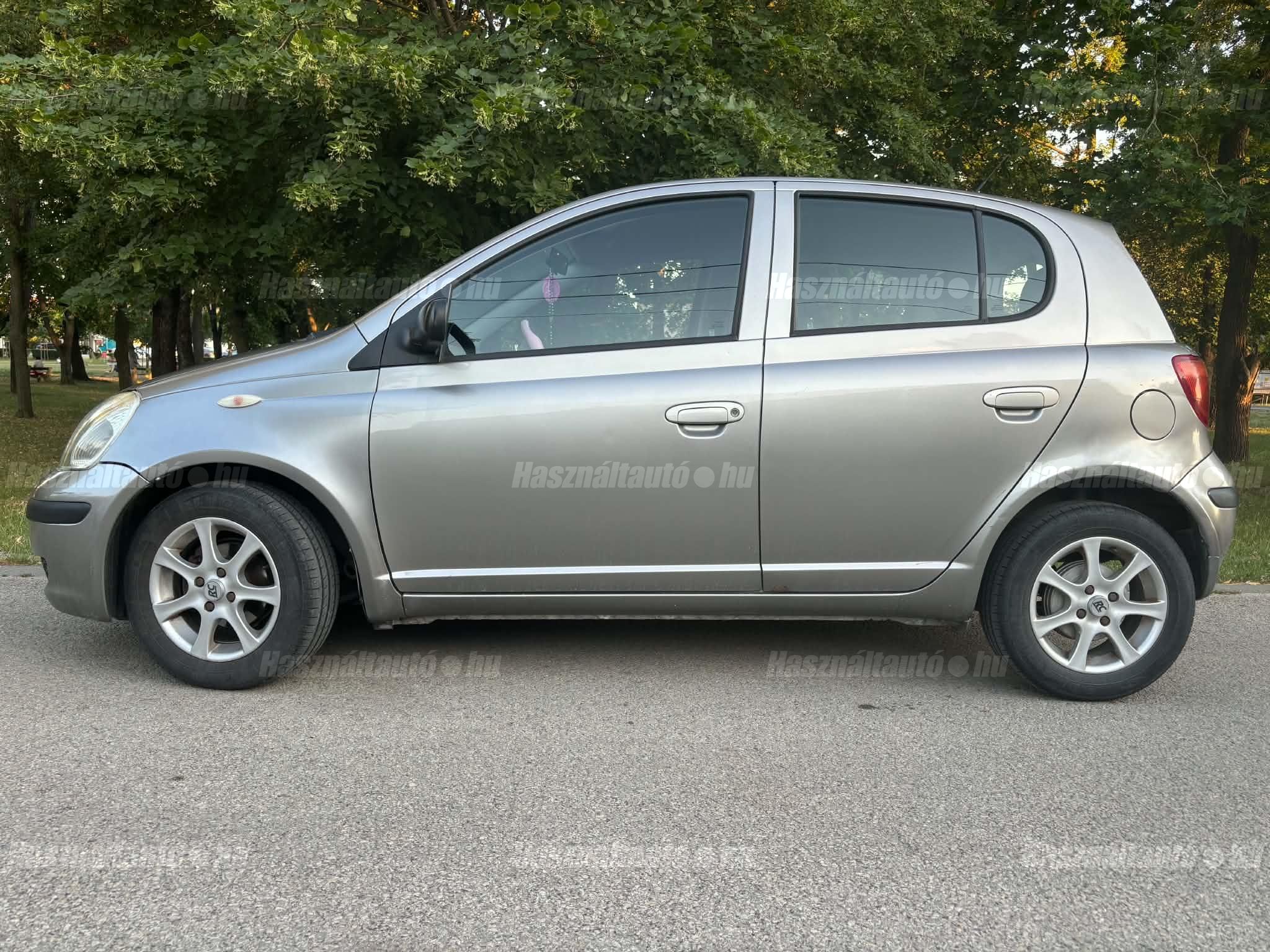 TOYOTA YARIS 2004/8 - 1