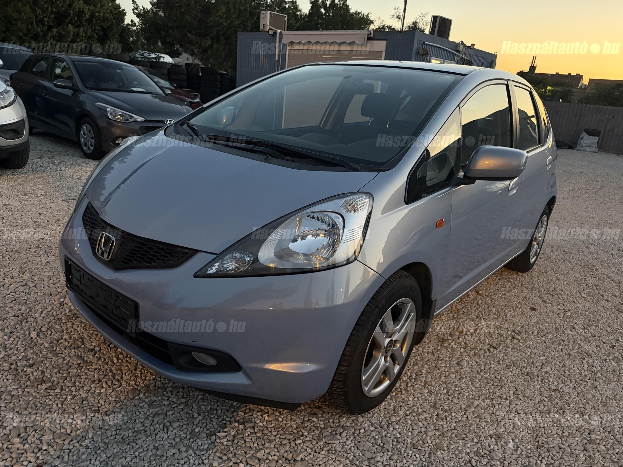 HONDA JAZZ 2010/4 - 1