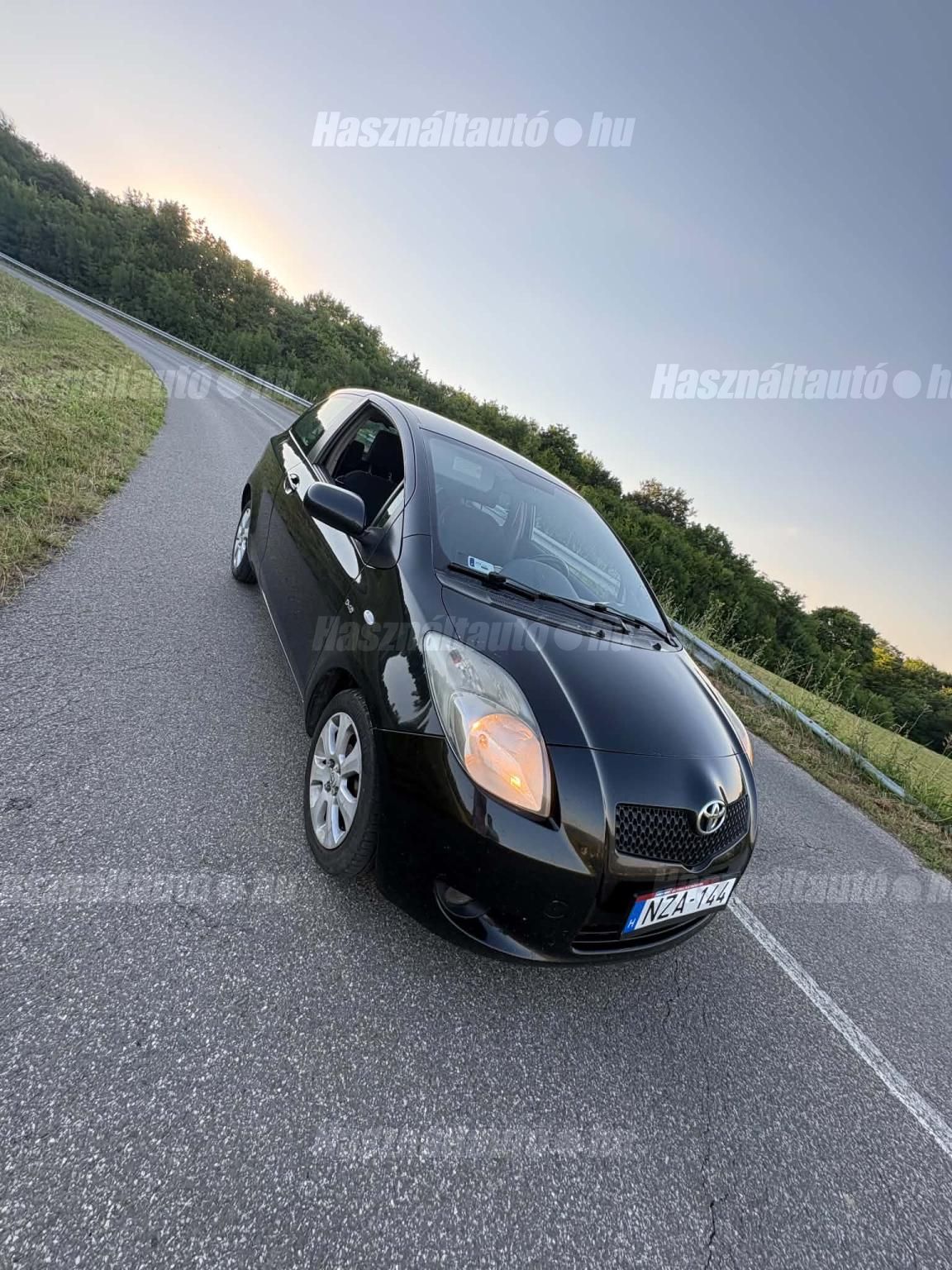 TOYOTA YARIS 2008 - 1