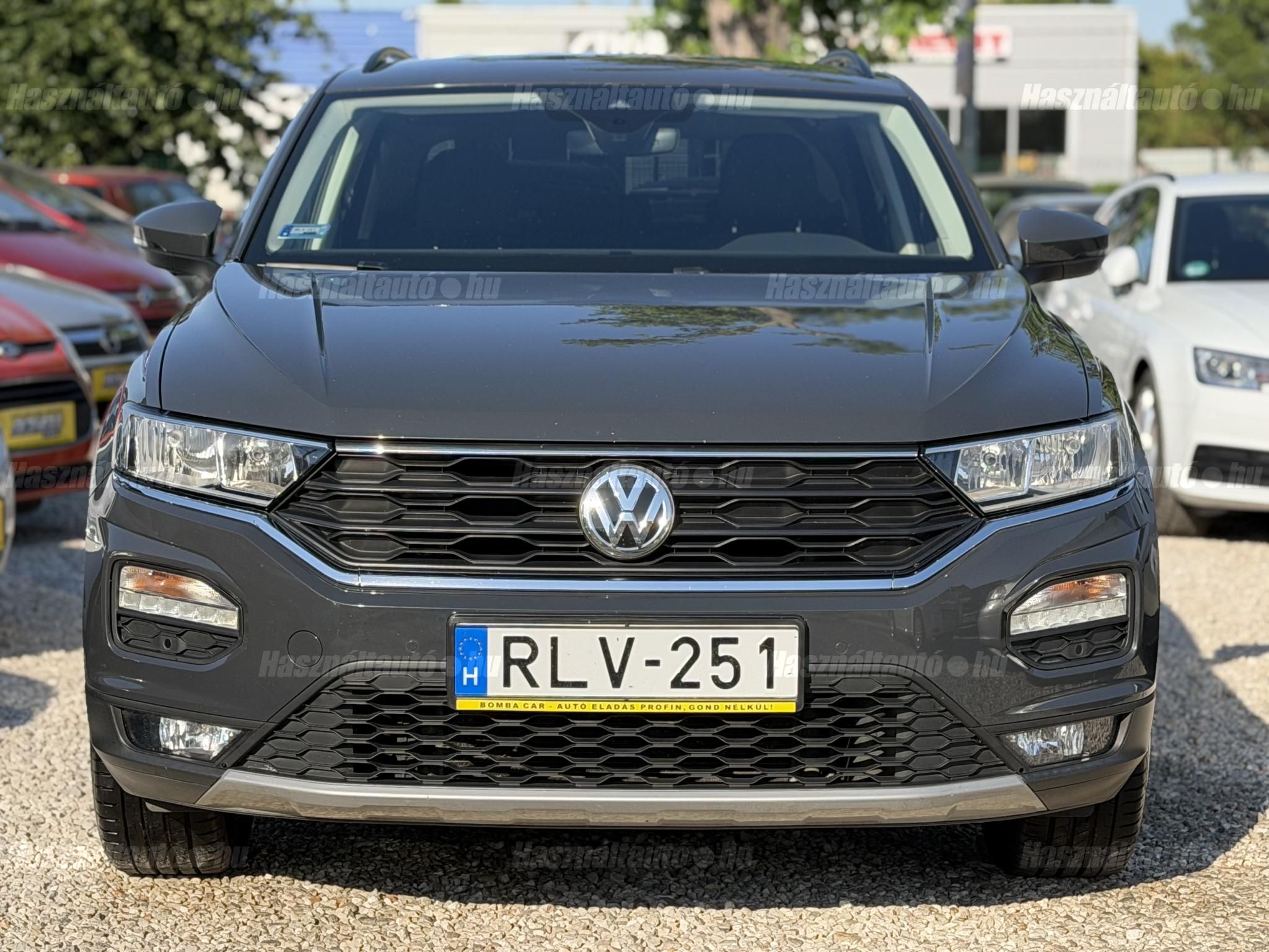 VOLKSWAGEN T-ROC 2019/6 - 1