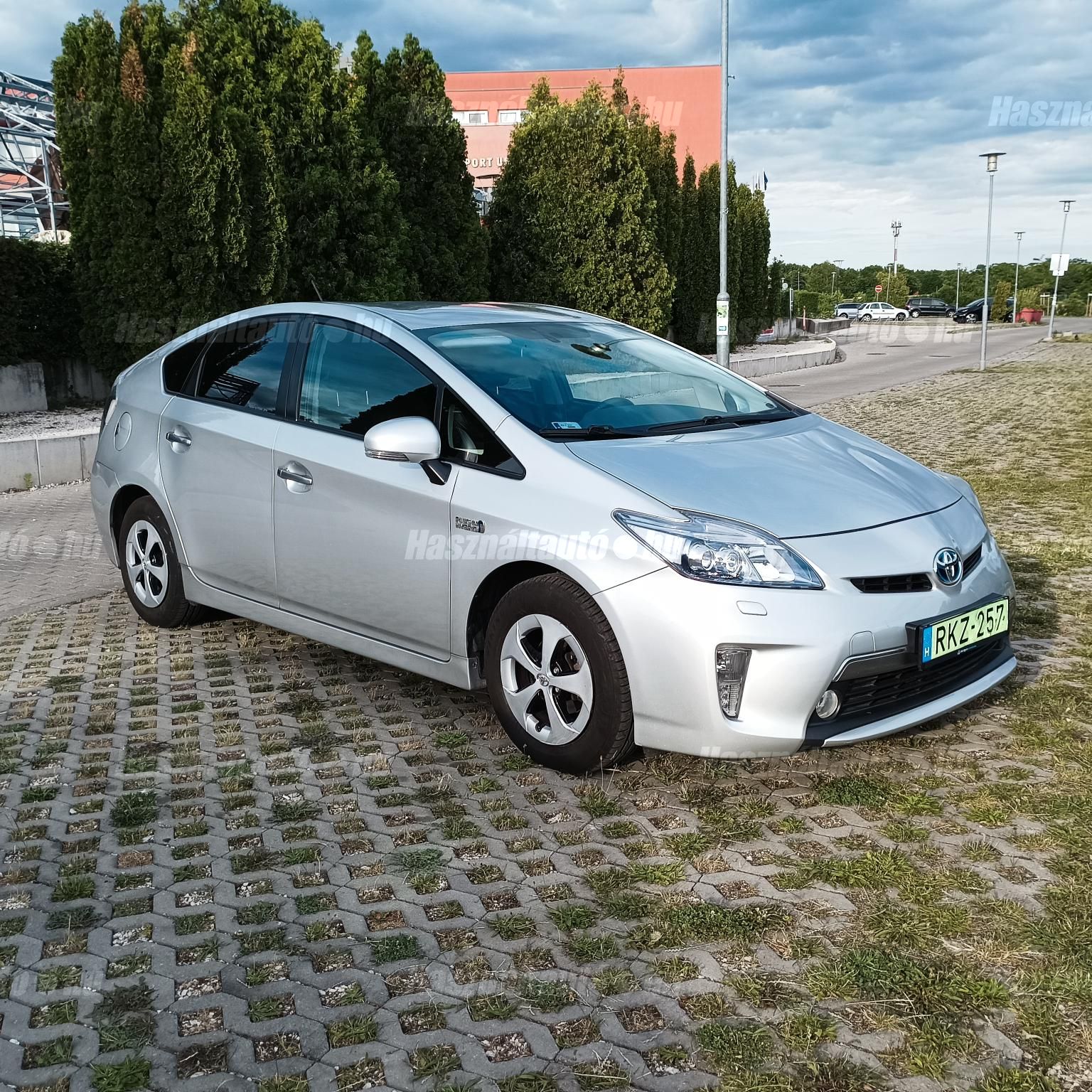 TOYOTA PRIUS PLUG-IN 2013/12 - 1