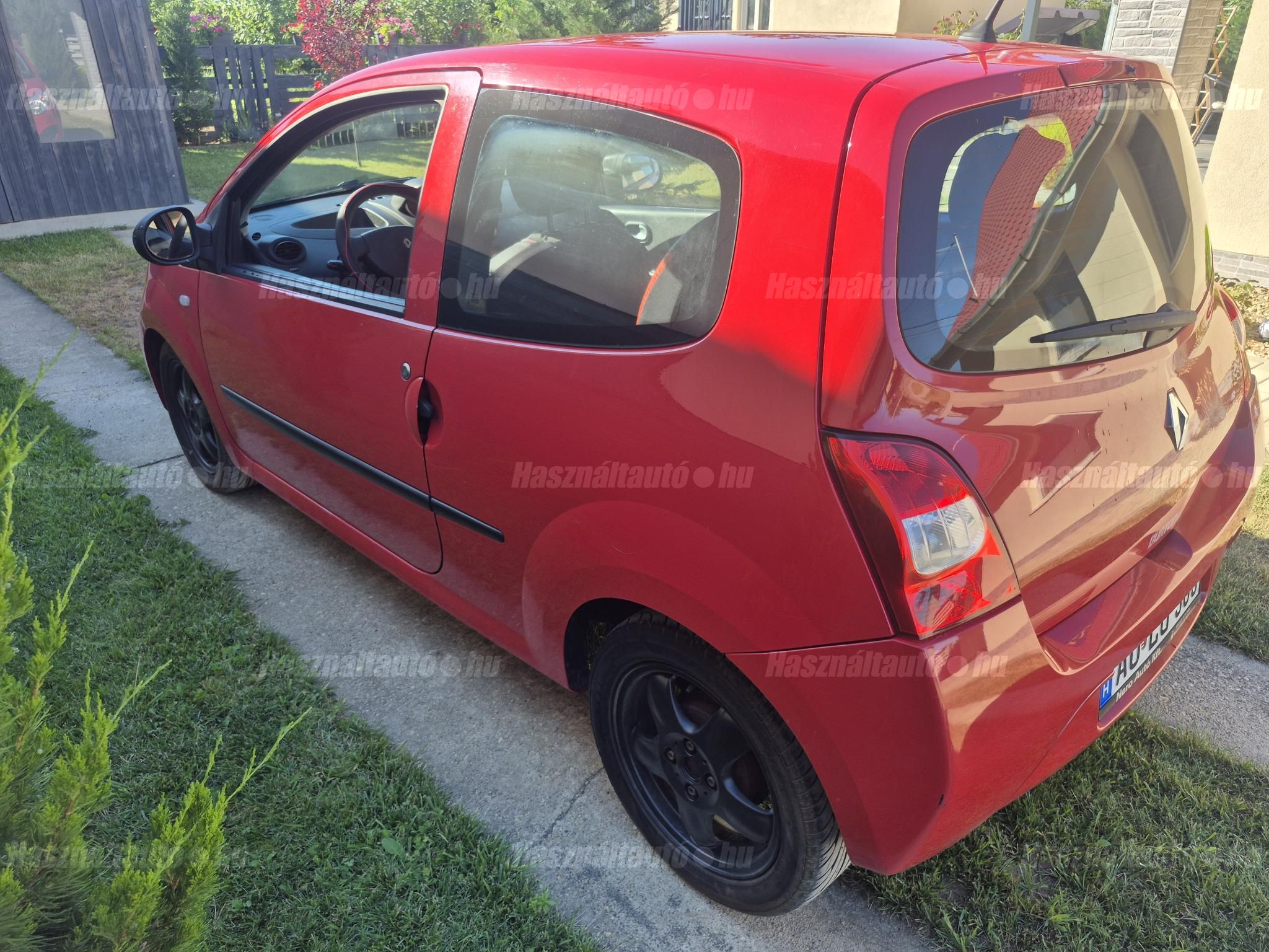 RENAULT TWINGO 2010/7 - 1