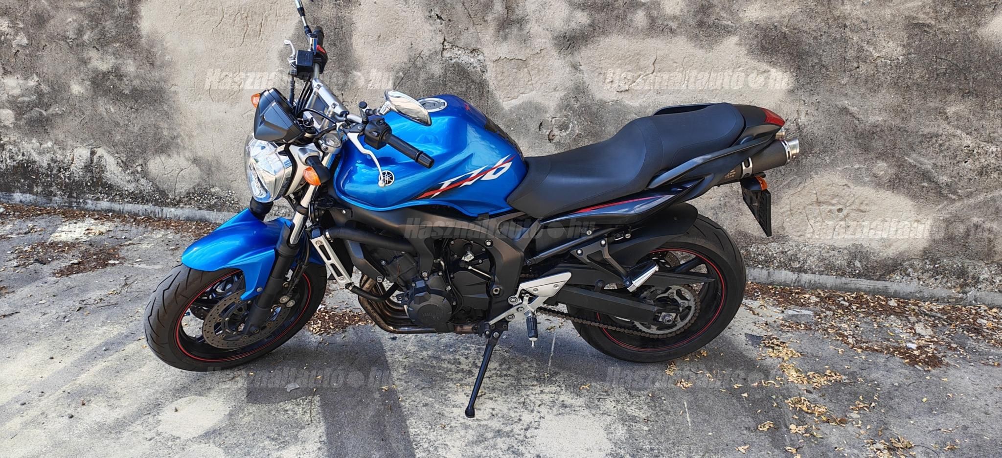 YAMAHA FZ6-N 2008/6 - 1