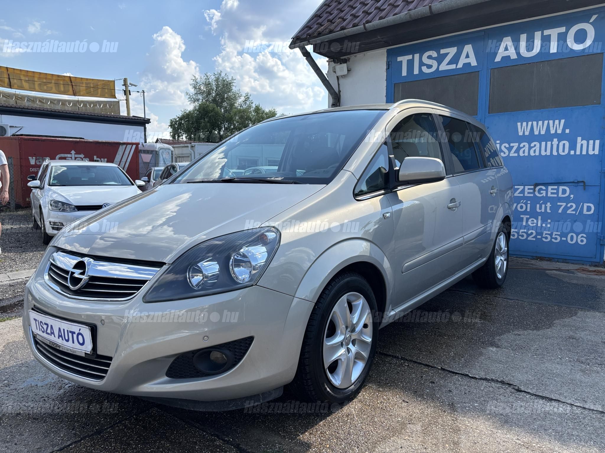 OPEL ZAFIRA B 2011/9 - 1