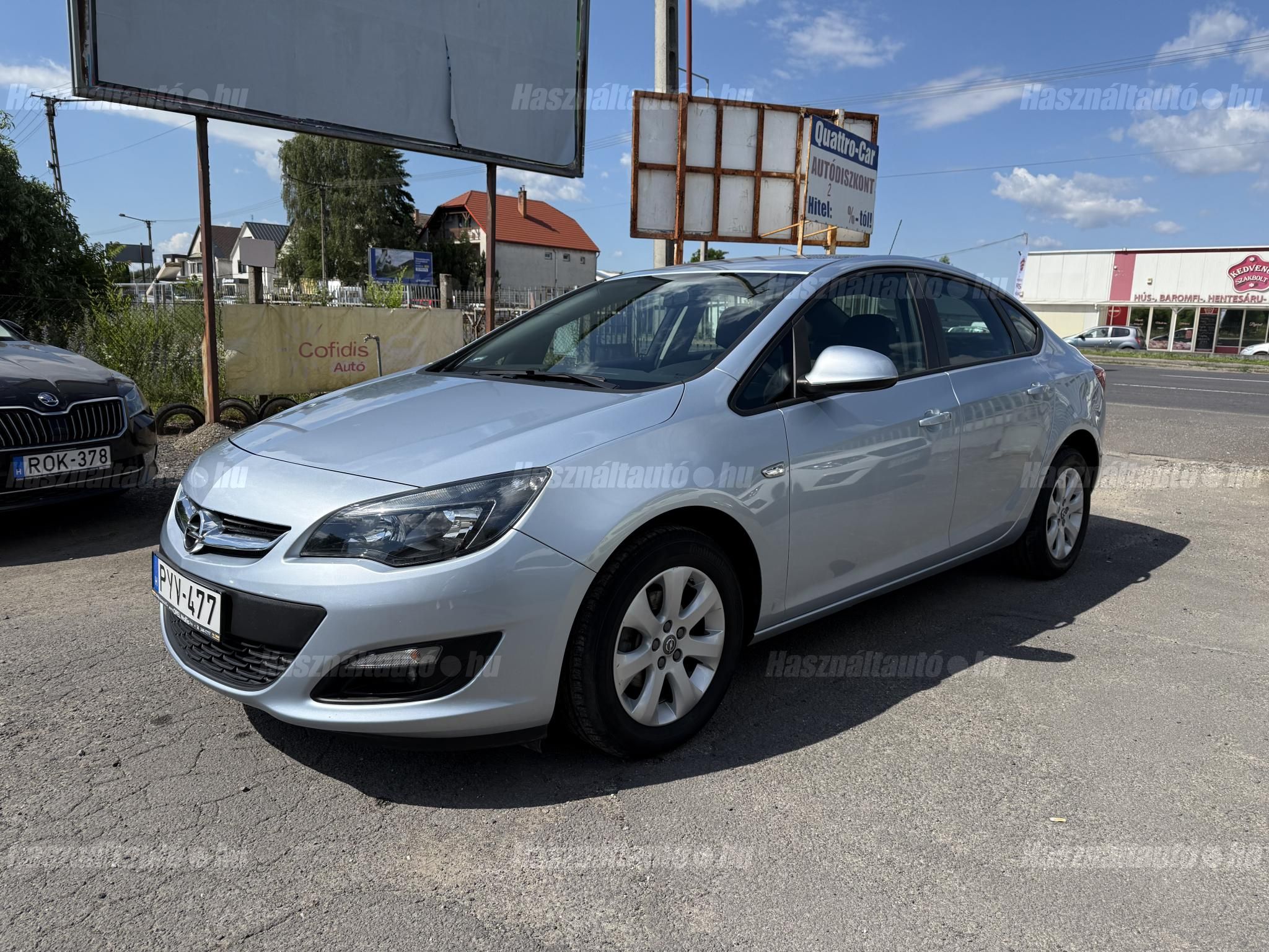 OPEL ASTRA J 2018/8 - 1