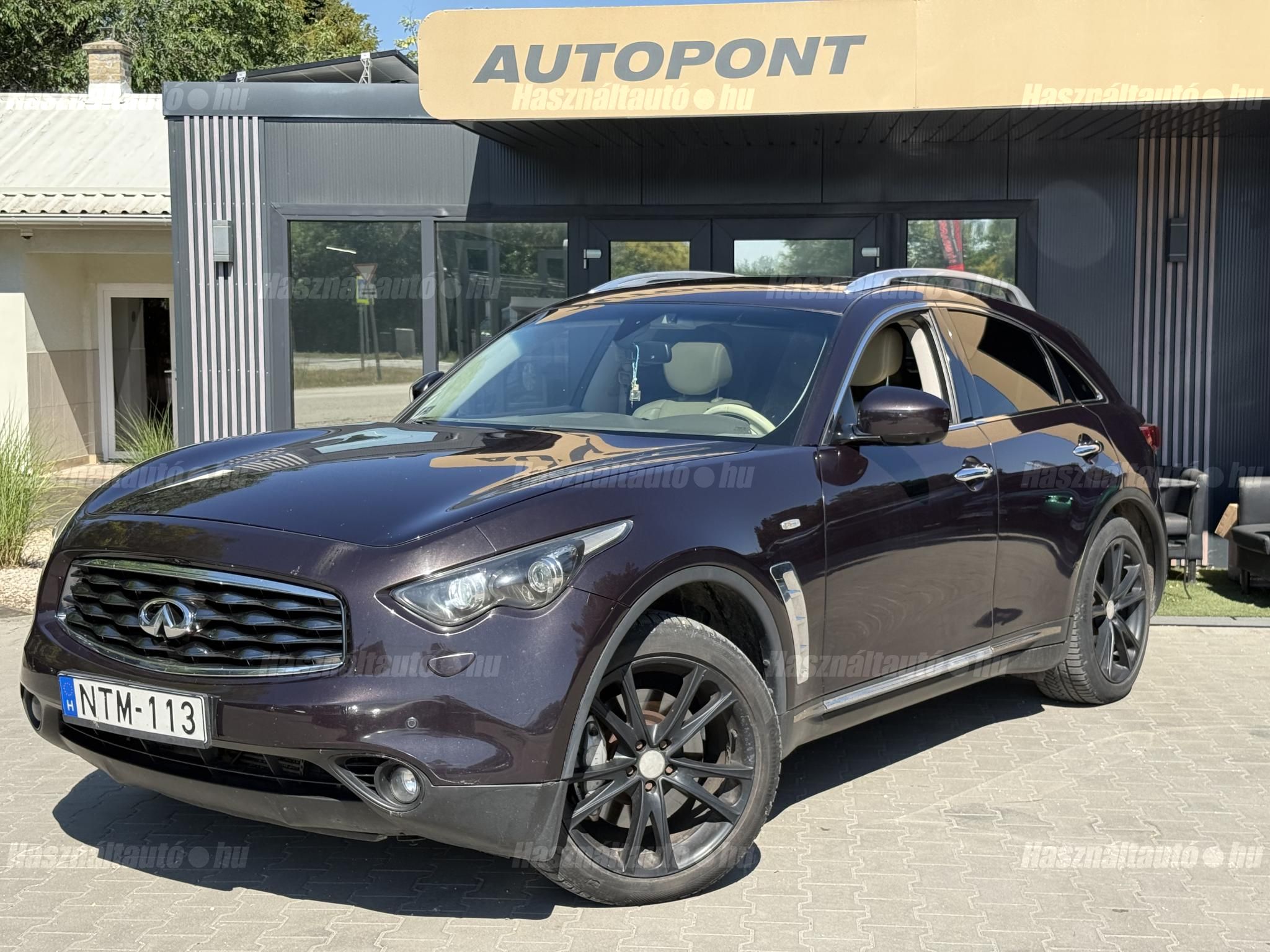 INFINITI FX 2010/11 - 1