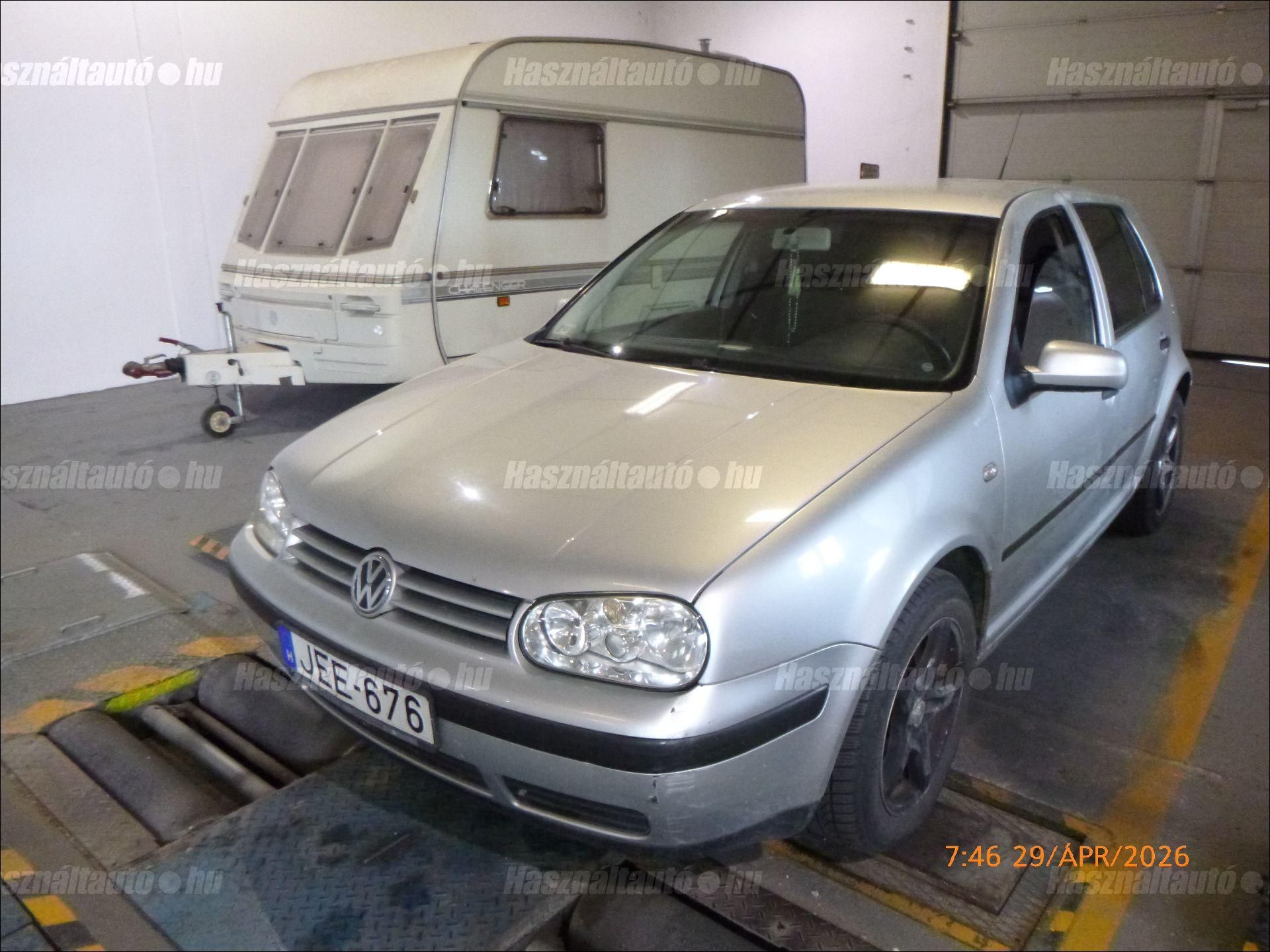 VOLKSWAGEN GOLF IV 2004/5 - 1