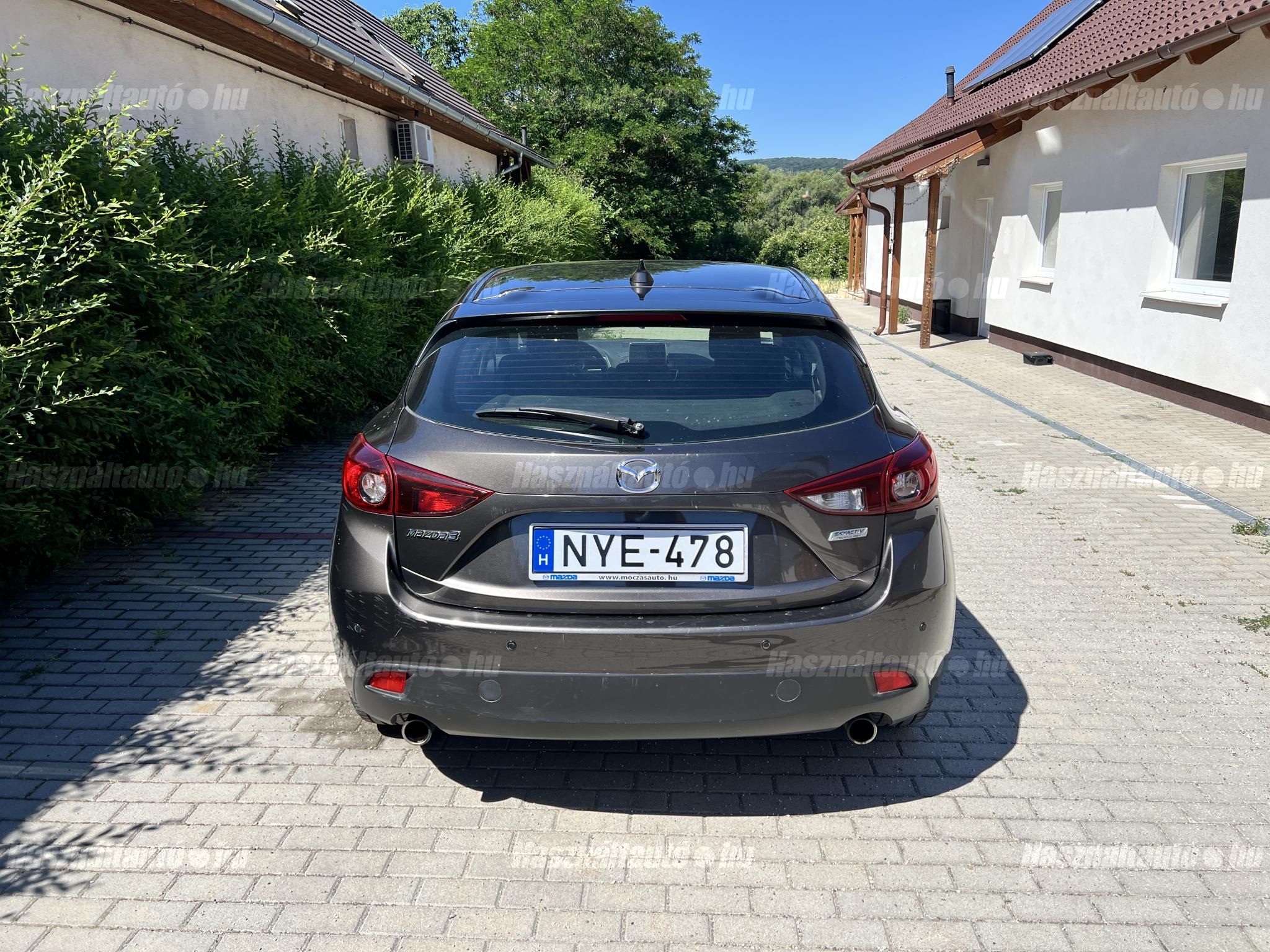 MAZDA 3 2016 - 1