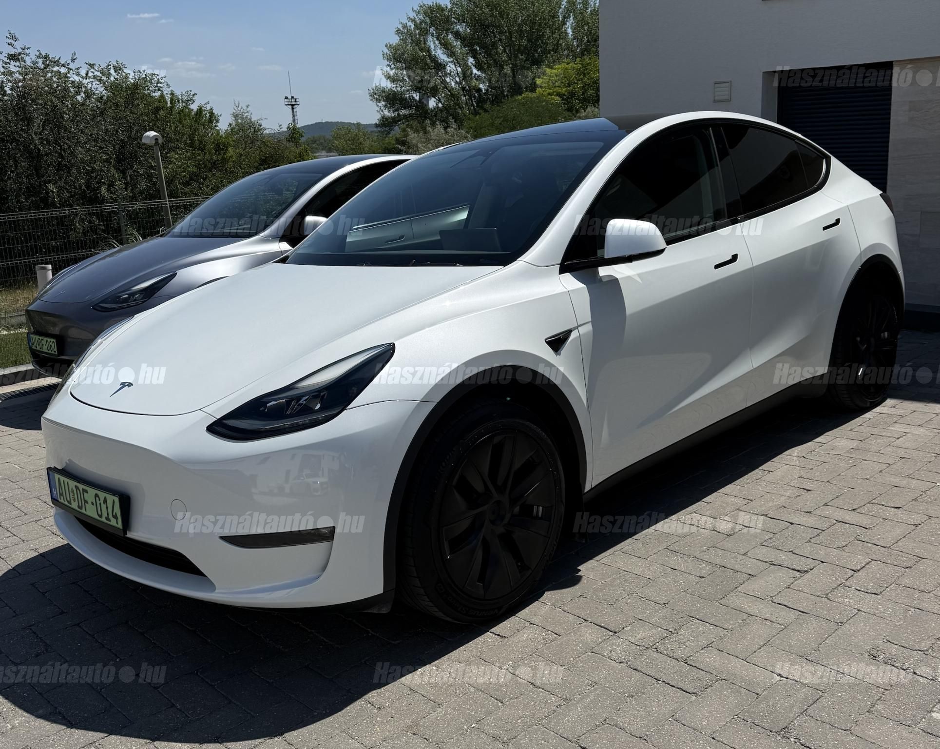 TESLA MODEL Y 2023/3 - 1
